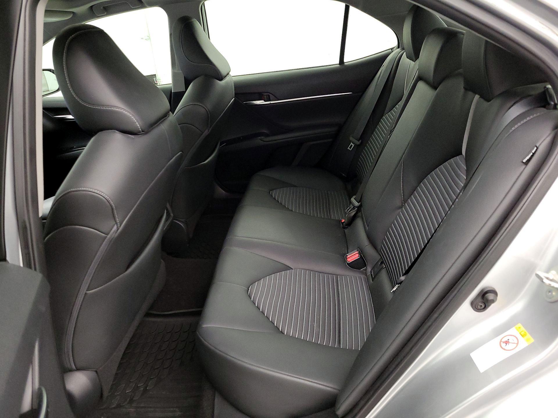 Thumbnail: 2018 Toyota Camry - 20