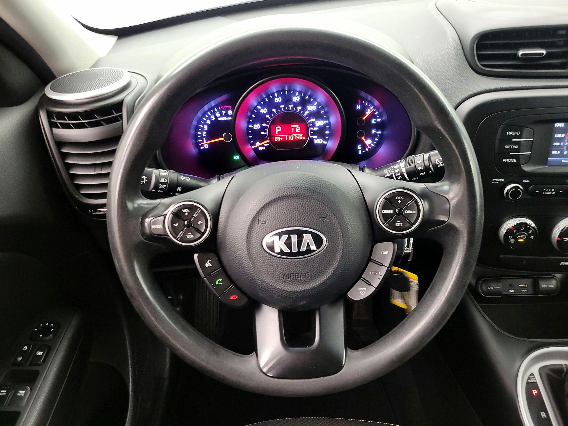 Thumbnail: 2016 Kia Soul - 10