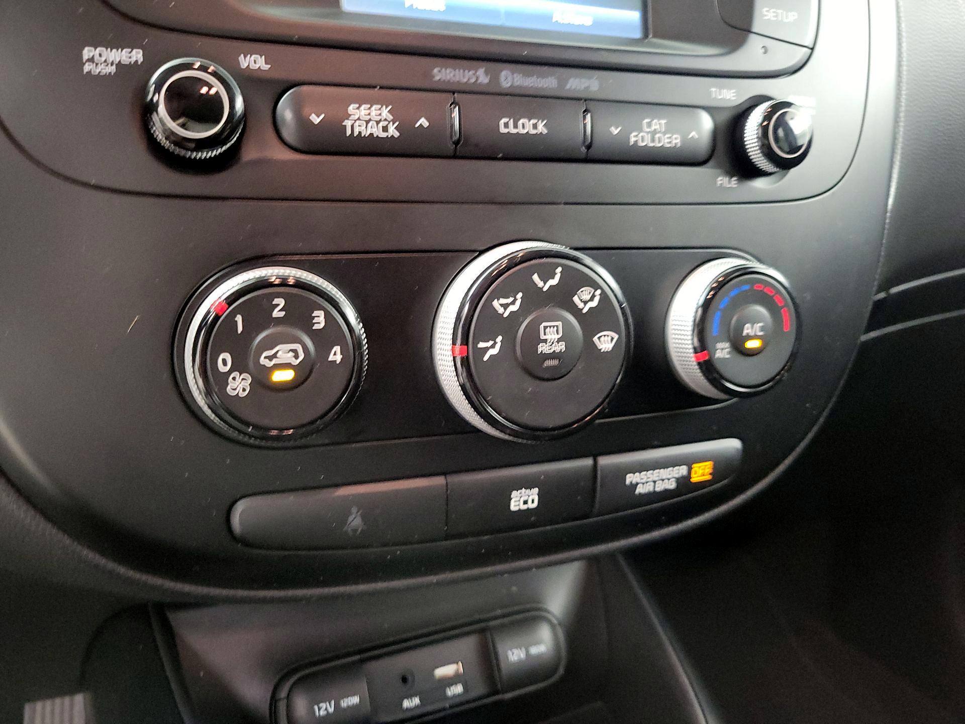Thumbnail: 2016 Kia Soul - 16