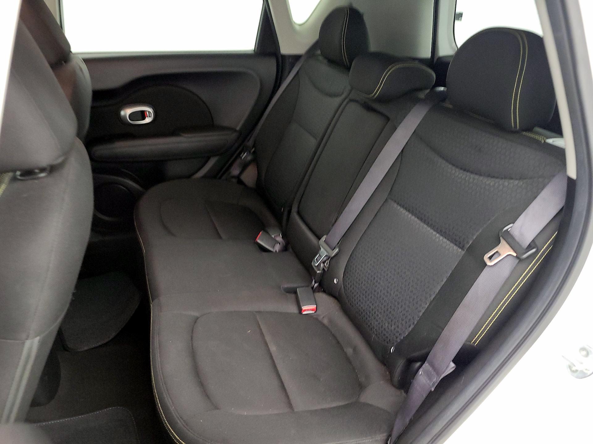 Thumbnail: 2016 Kia Soul - 19