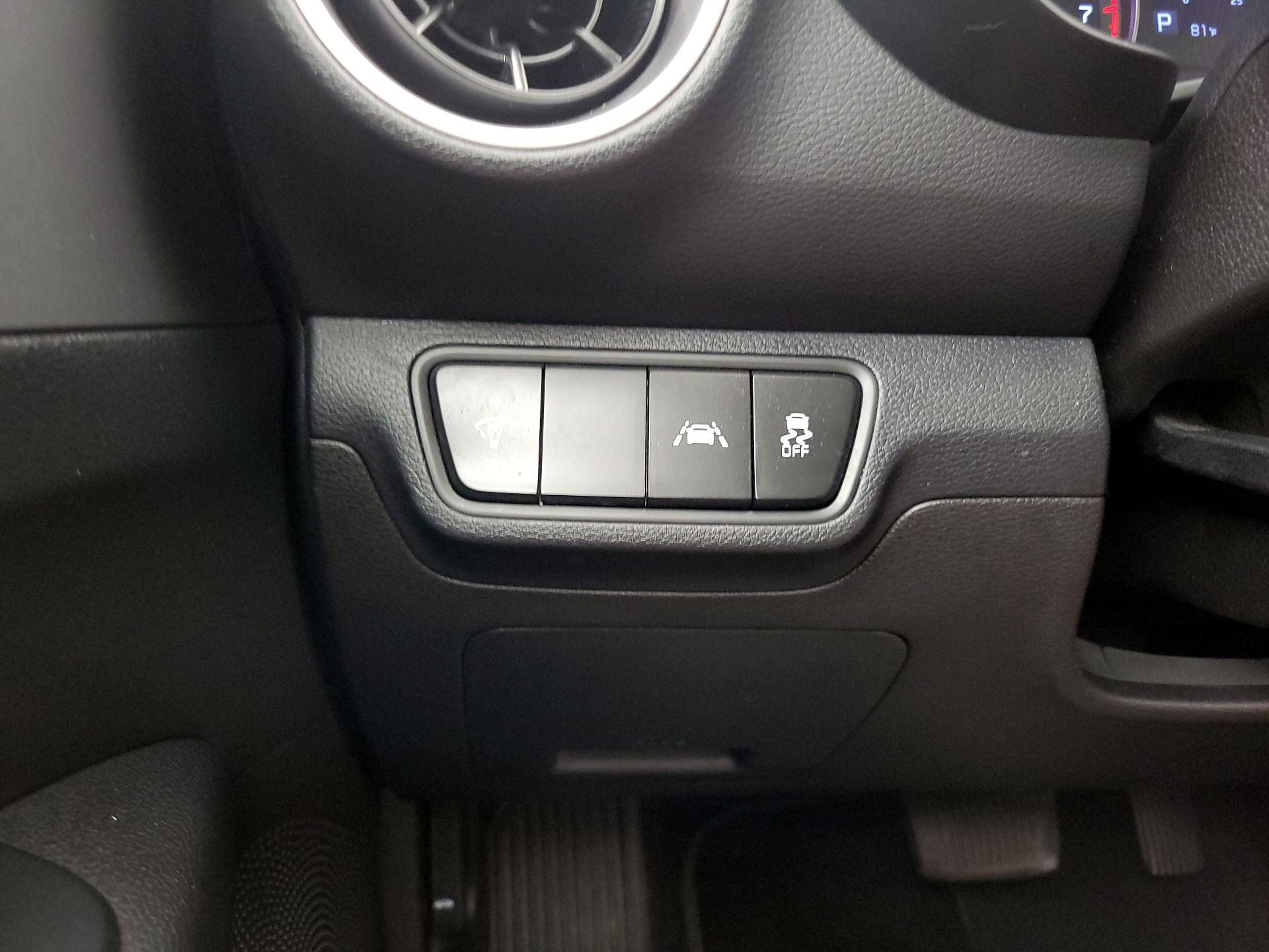 Thumbnail: 2021 Kia Forte - 14