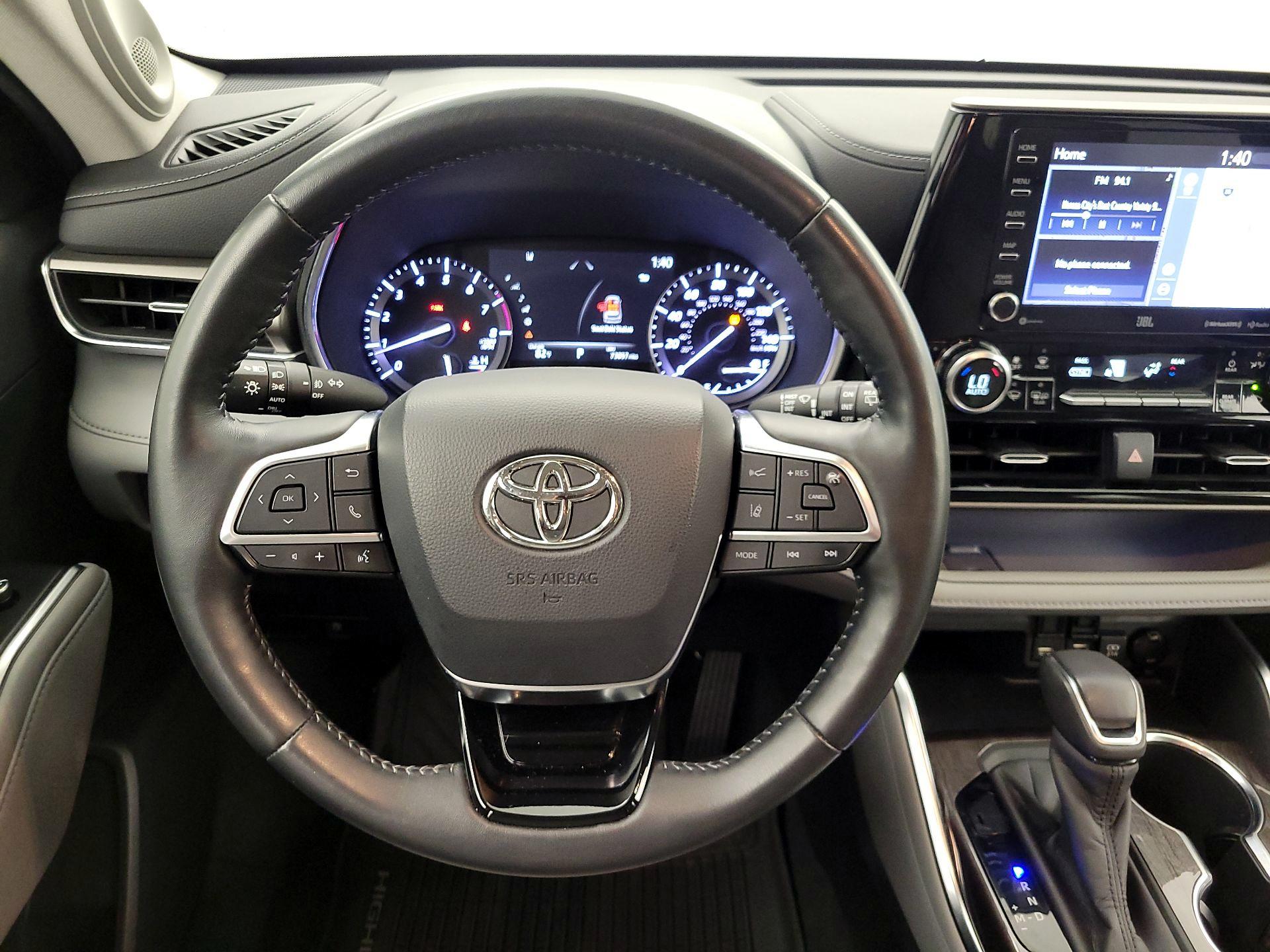 Thumbnail: 2020 Toyota Highlander - 10