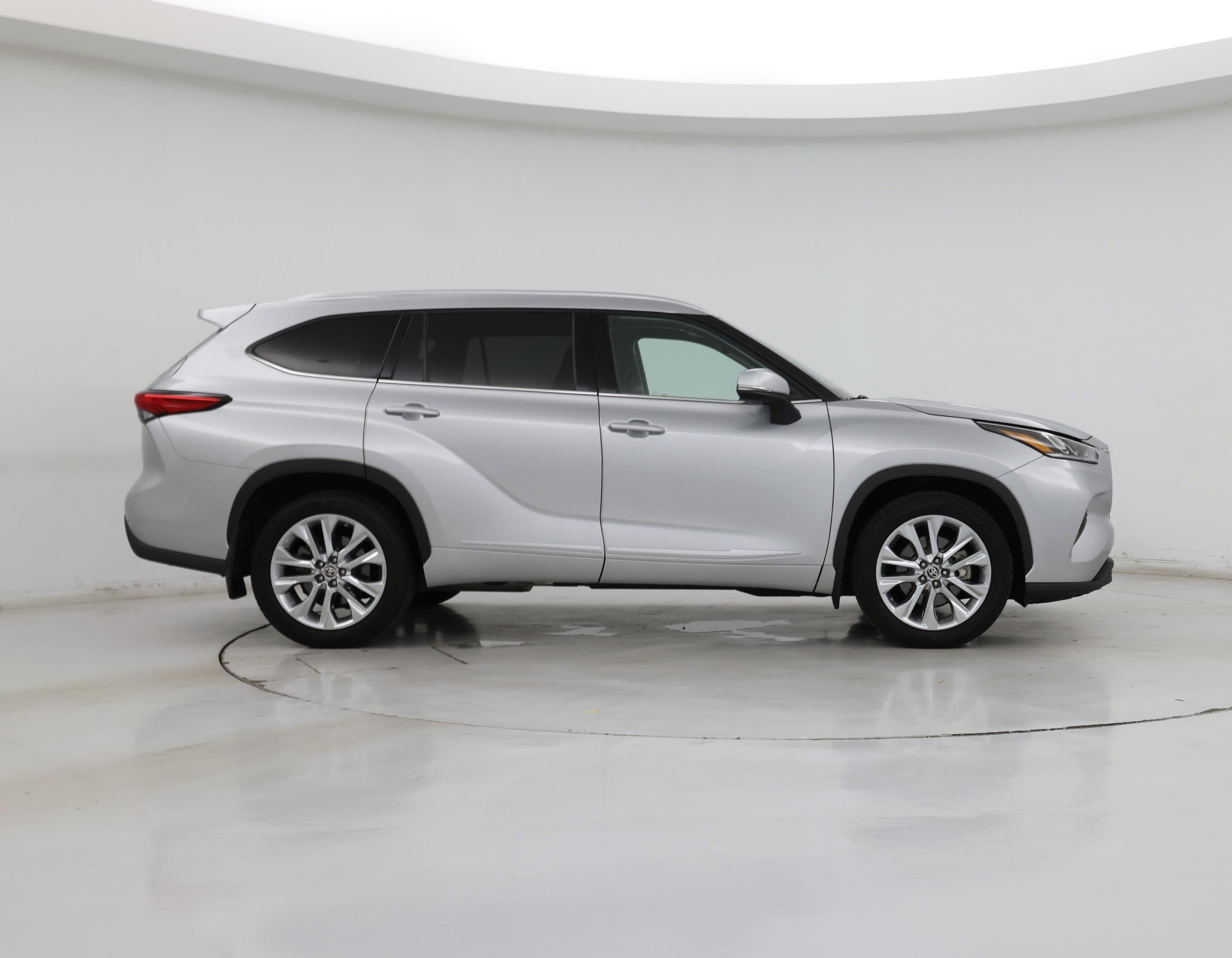 Thumbnail: 2020 Toyota Highlander - 7