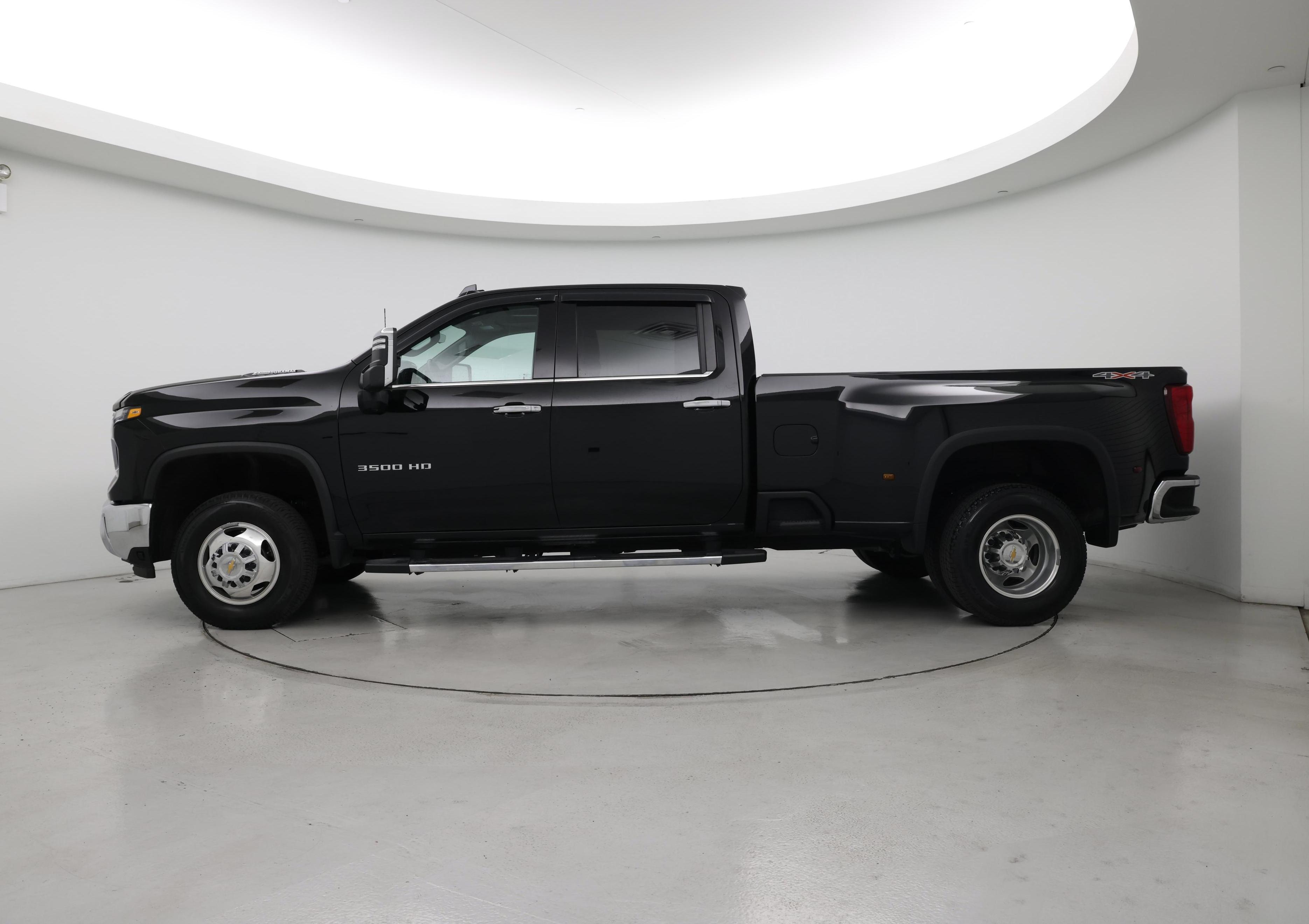 Thumbnail: 2025 Chevrolet Silverado 3500 - 3