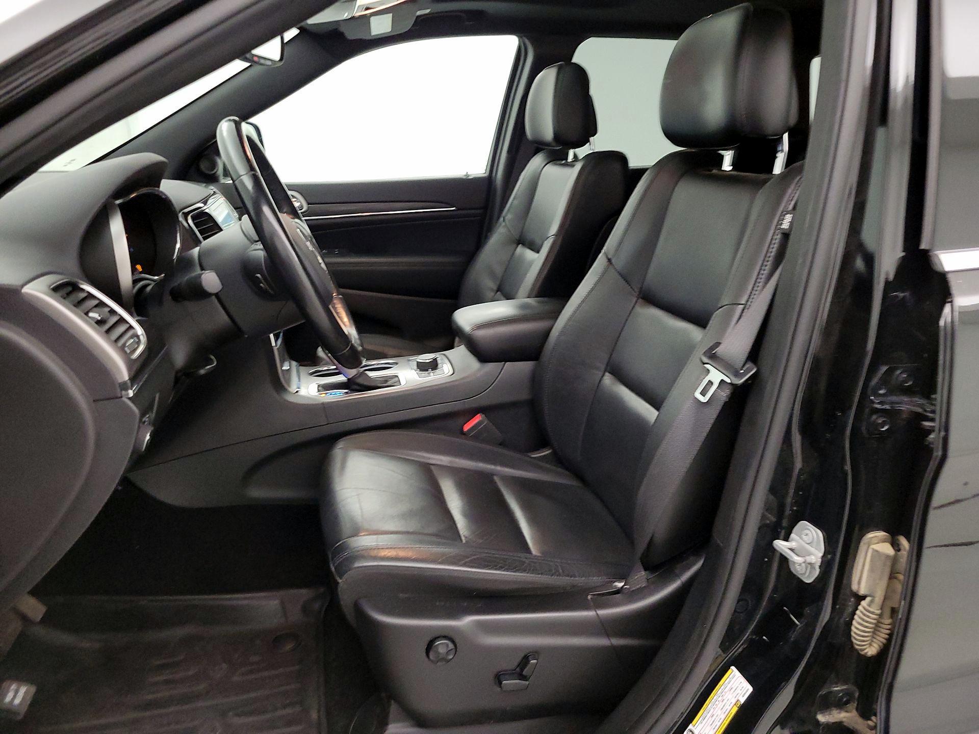 Thumbnail: 2019 Jeep Grand Cherokee - 11