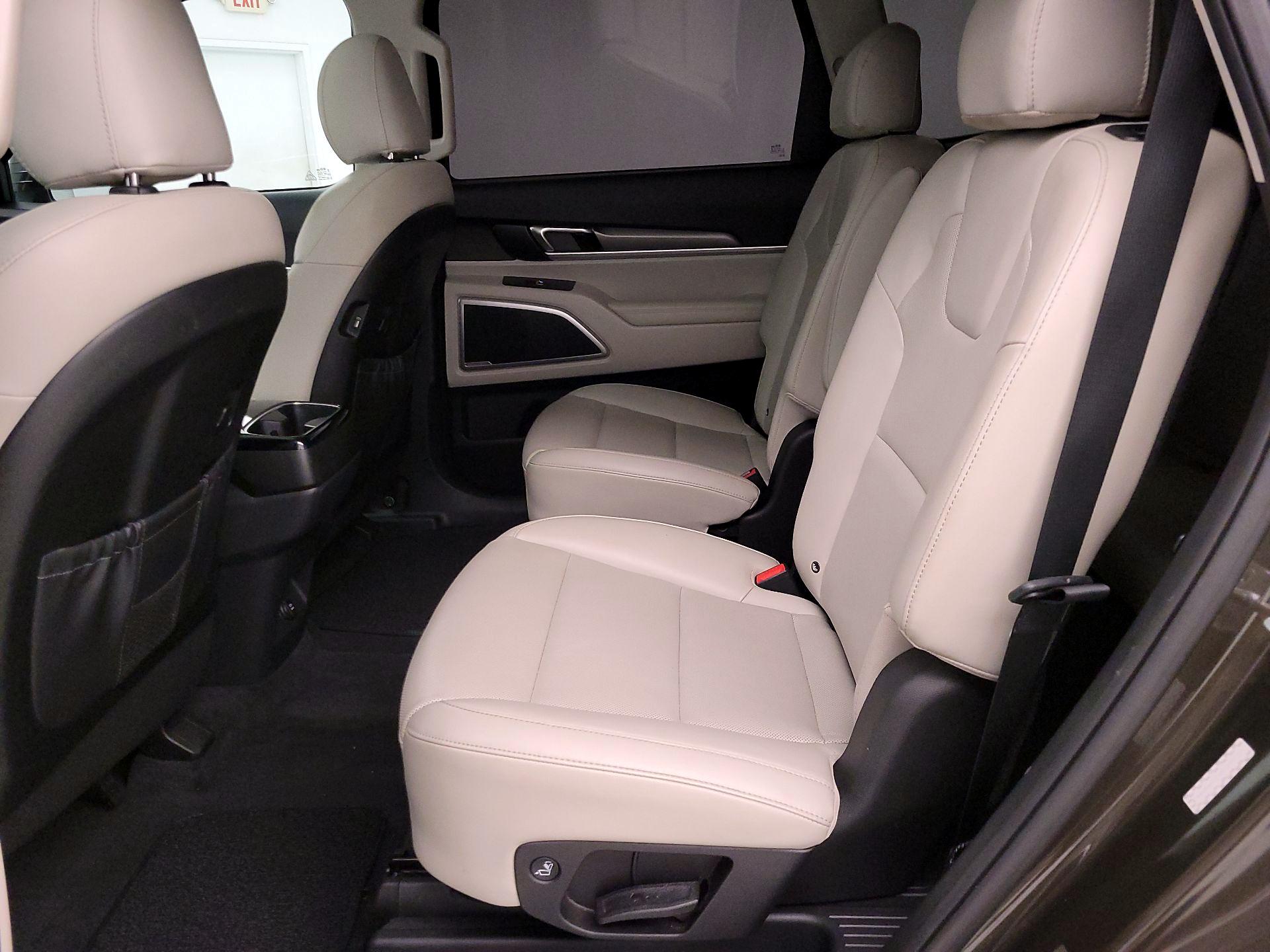 Thumbnail: 2021 Kia Telluride - 20