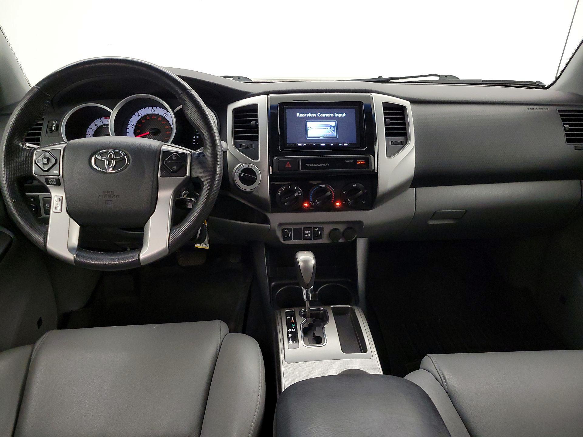 Thumbnail: 2015 Toyota Tacoma - 9