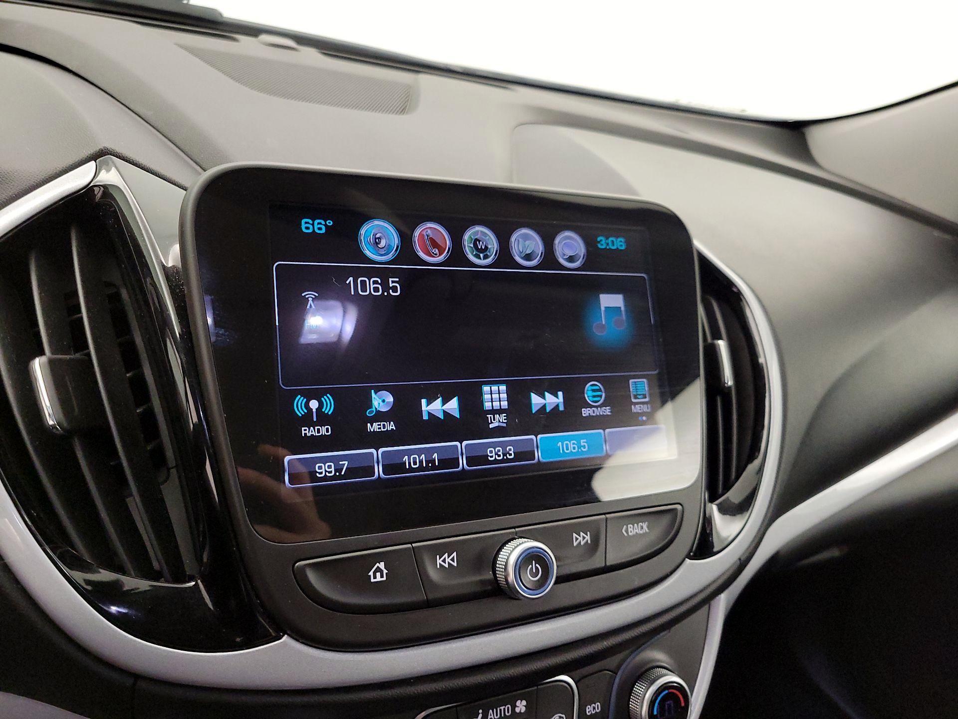 Thumbnail: 2018 Chevrolet Volt - 15