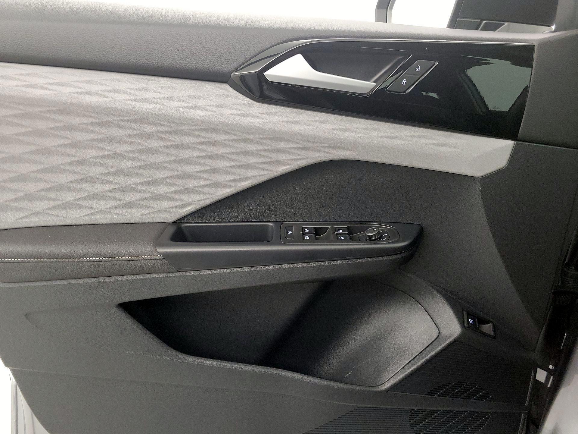 Thumbnail: 2024 Volkswagen Taos - 12