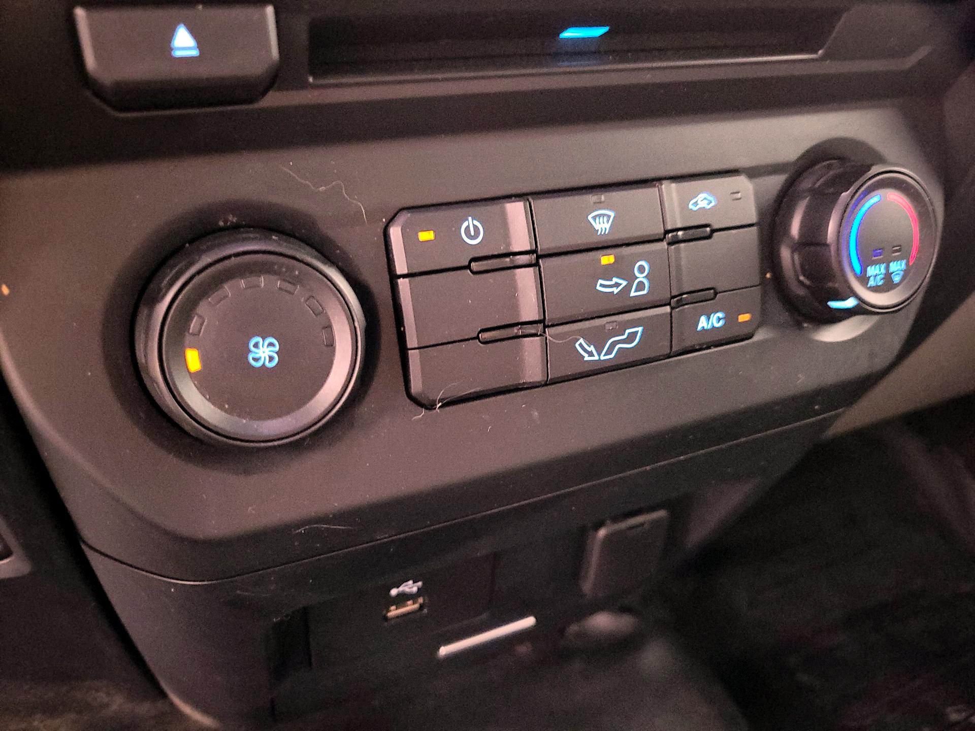 Thumbnail: 2018 Ford F-150 - 16