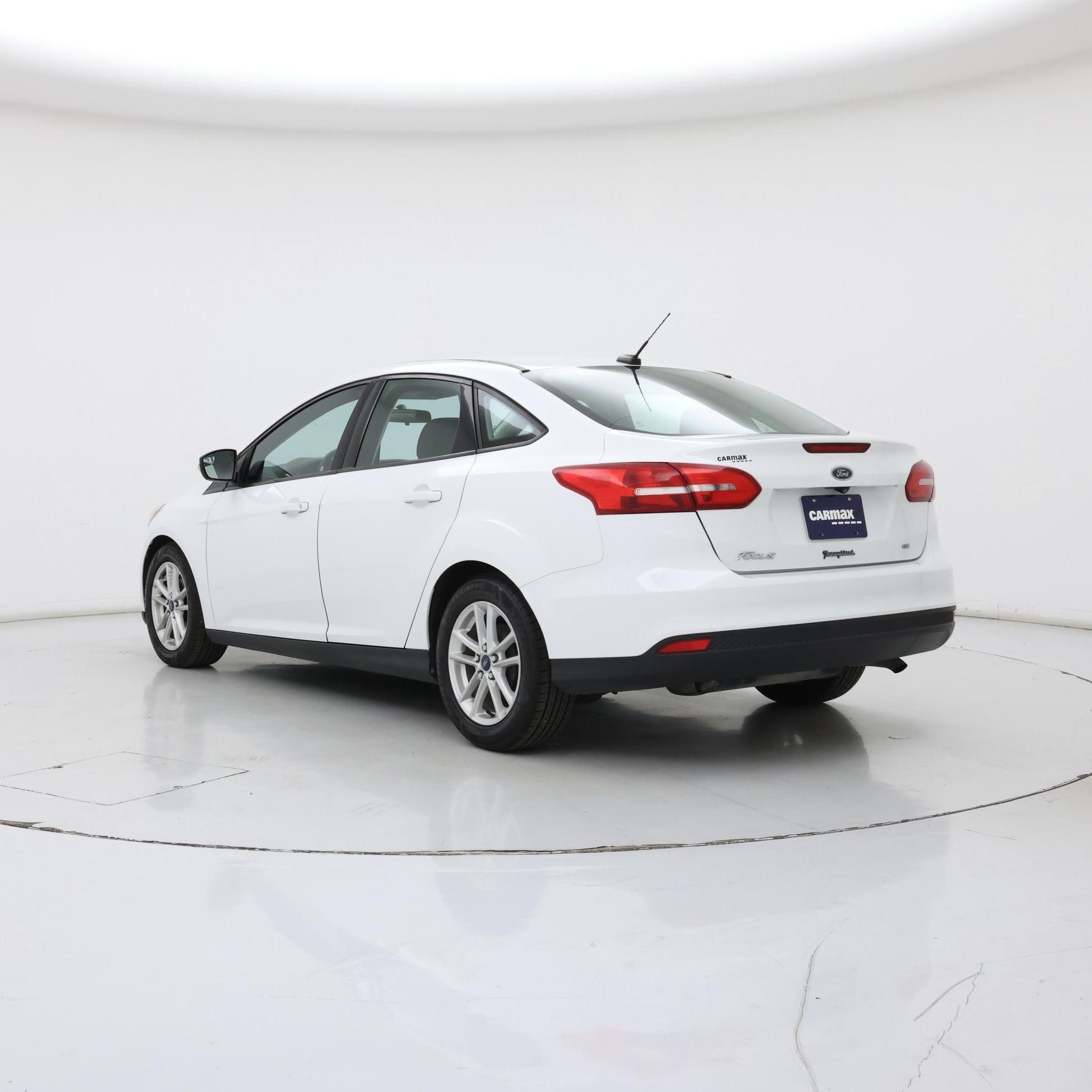 Thumbnail: 2017 Ford Focus - 2