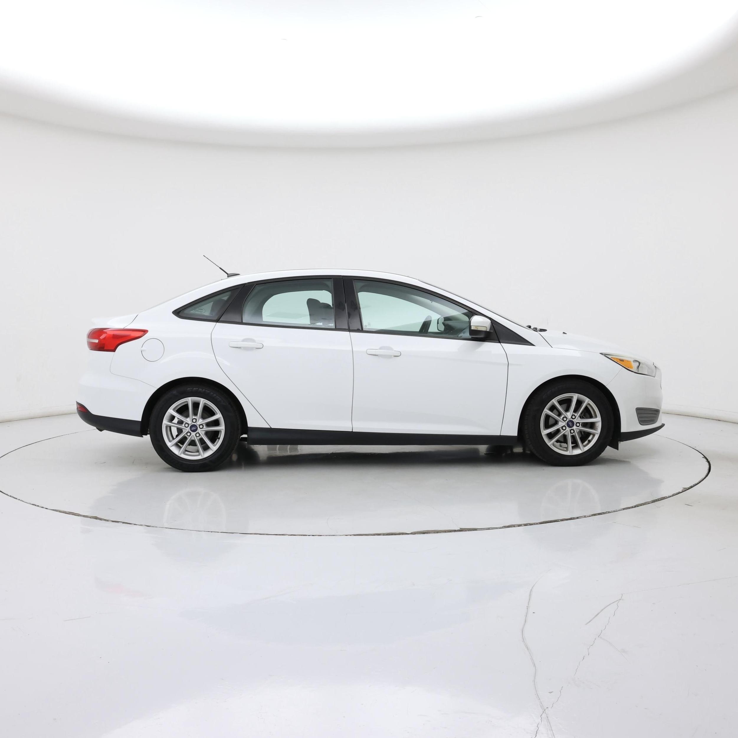 Thumbnail: 2017 Ford Focus - 7