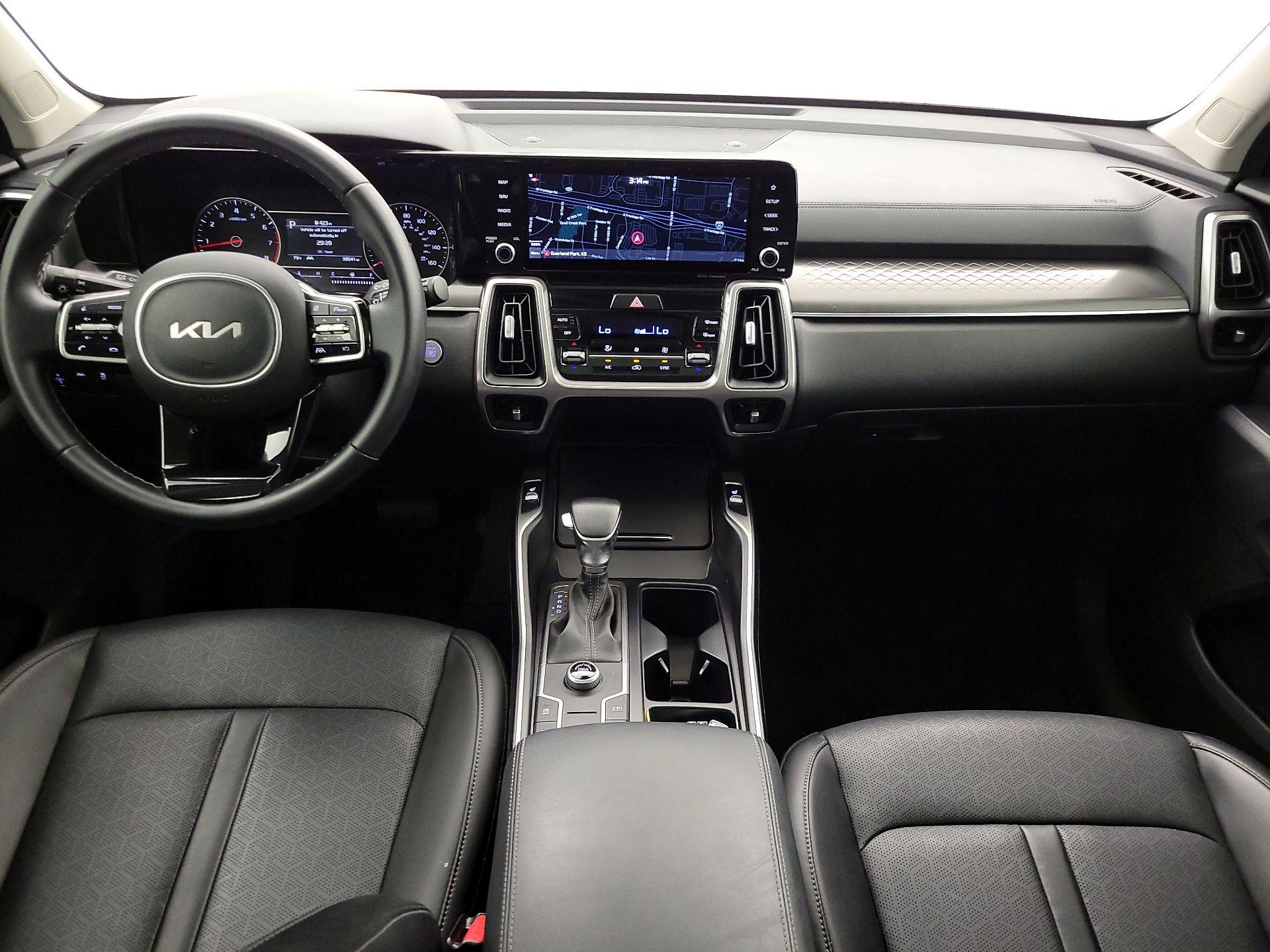 Thumbnail: 2022 Kia Sorento - 9