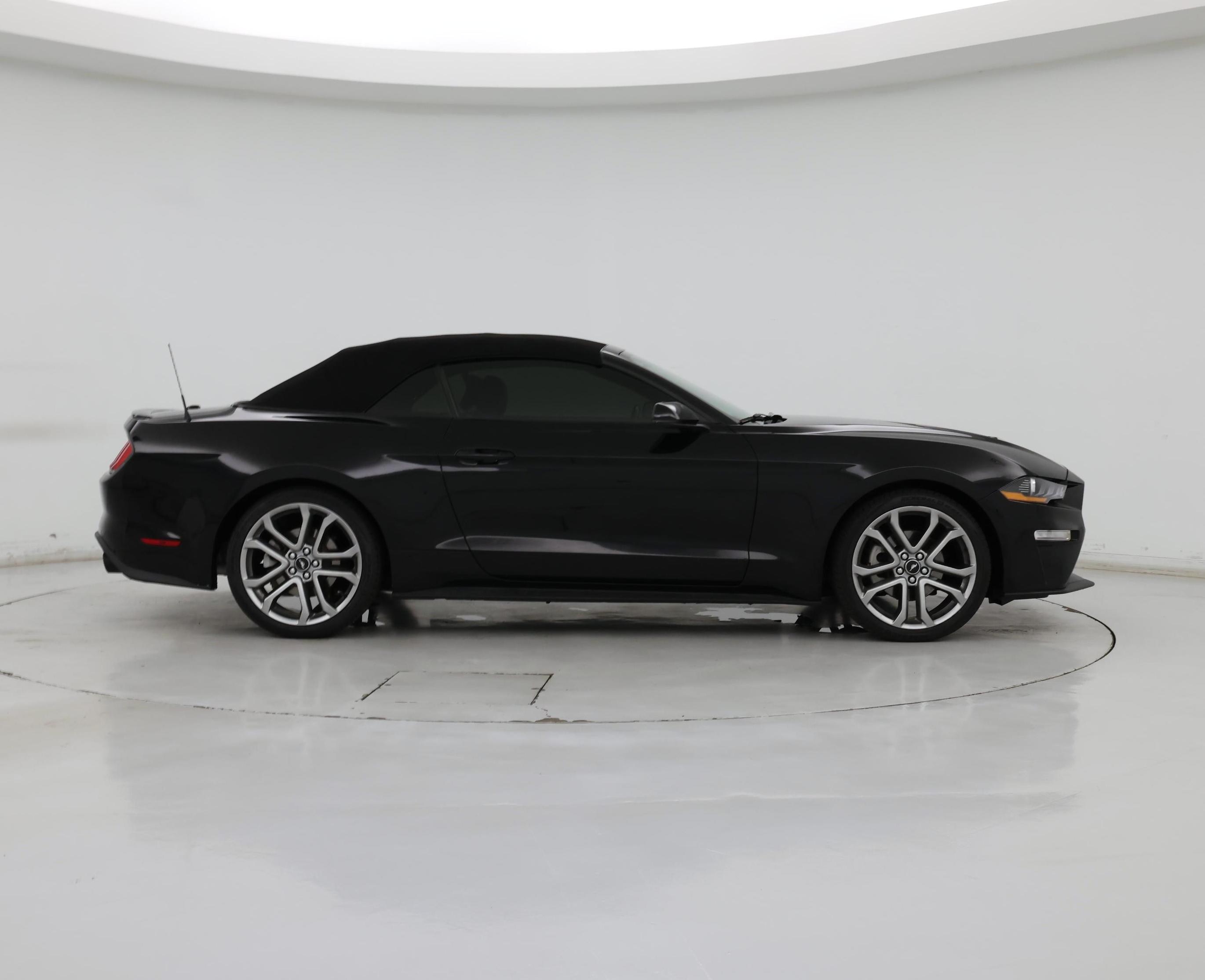 Thumbnail: 2018 Ford Mustang - 7