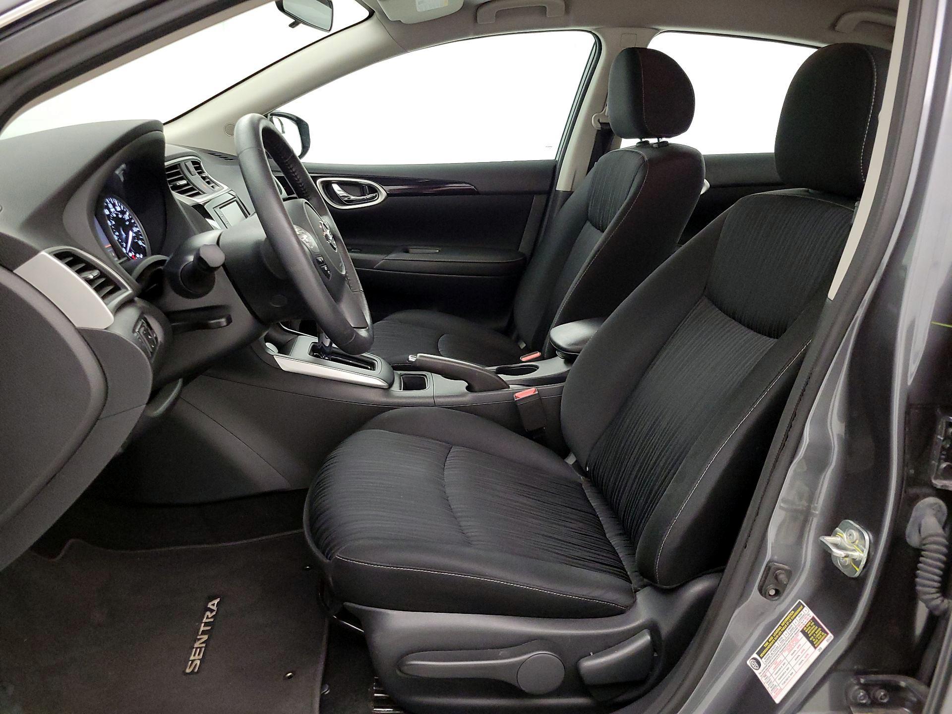 Thumbnail: 2019 Nissan Sentra - 11
