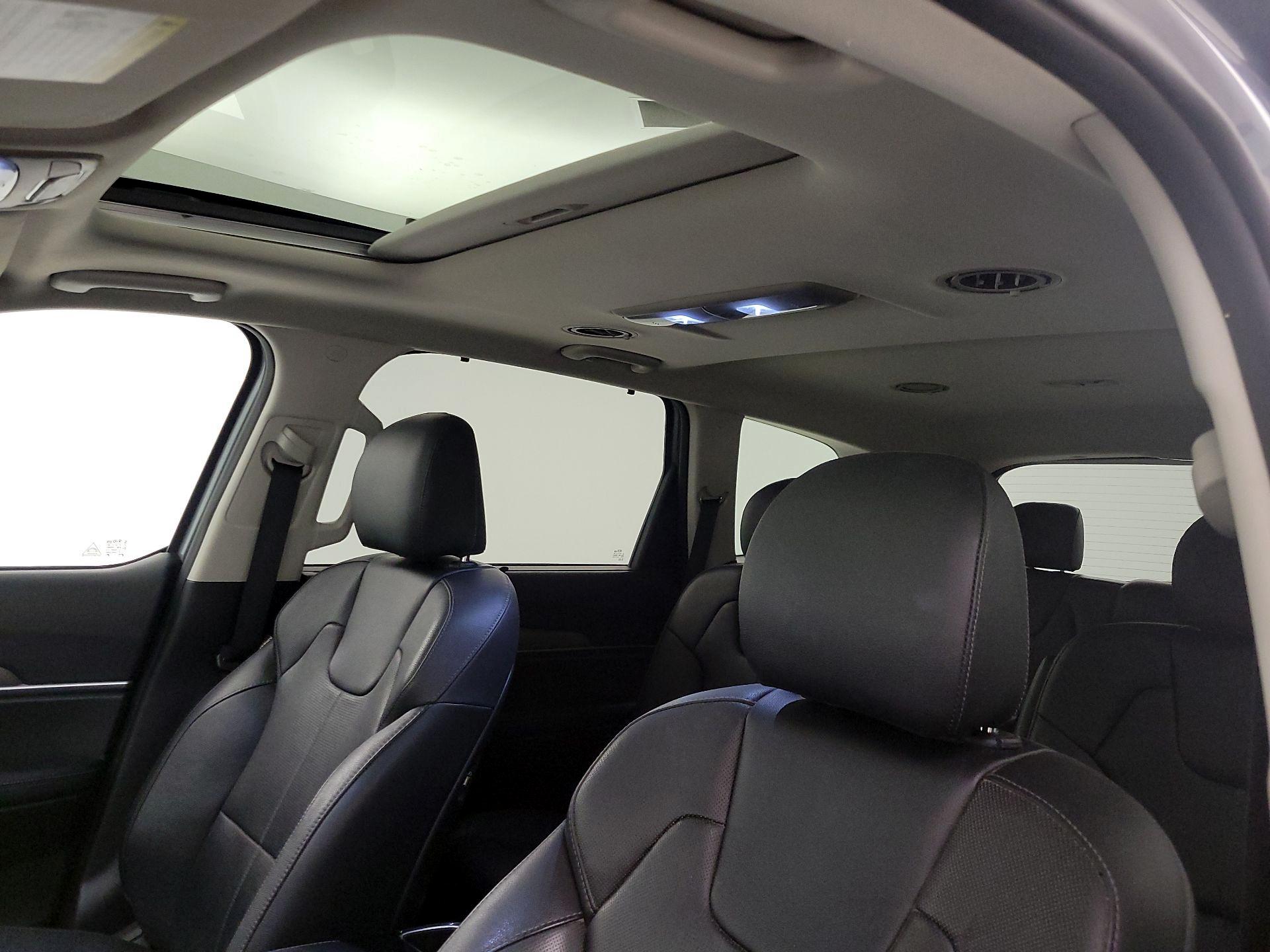 Thumbnail: 2020 Kia Telluride - 20