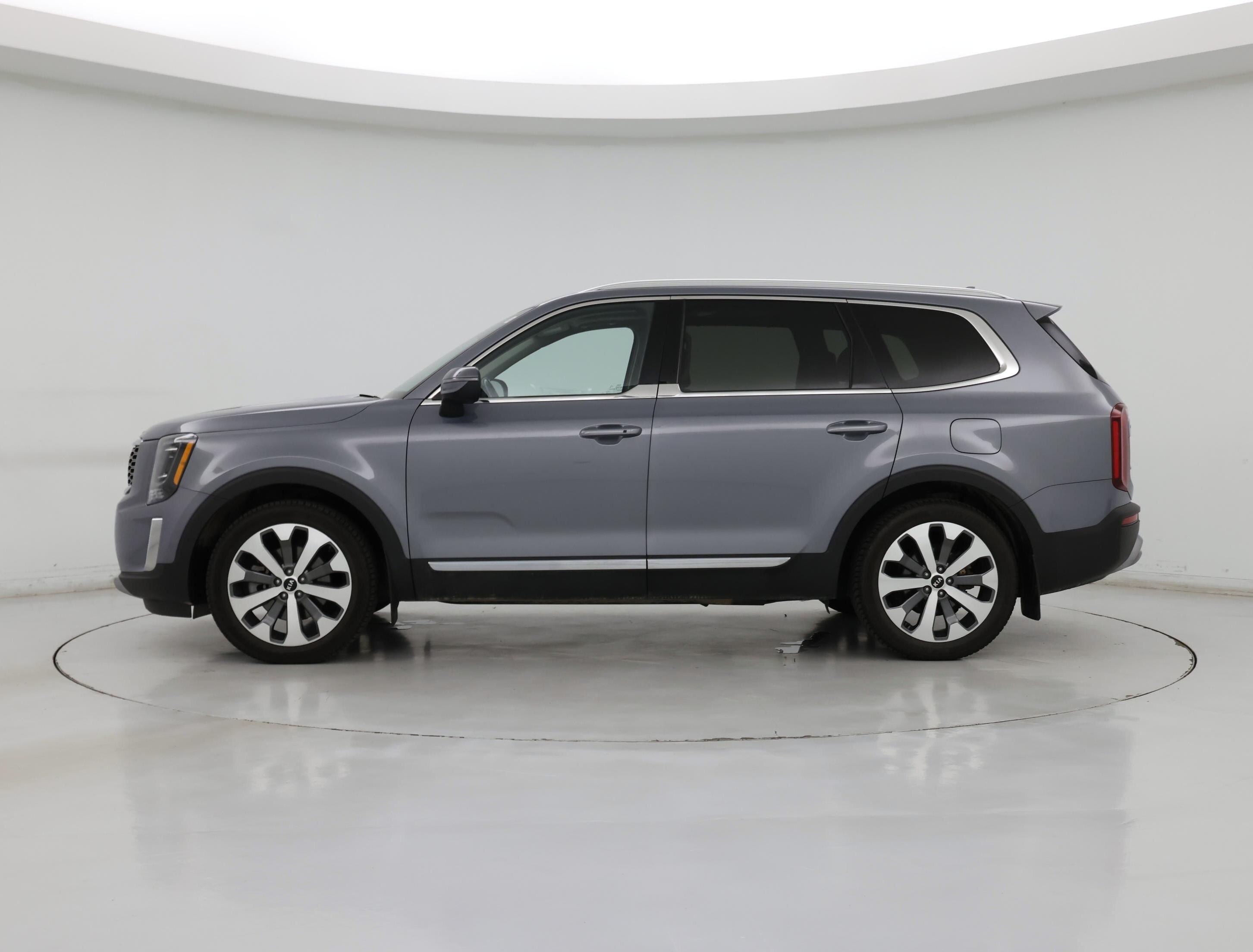 Thumbnail: 2020 Kia Telluride - 3