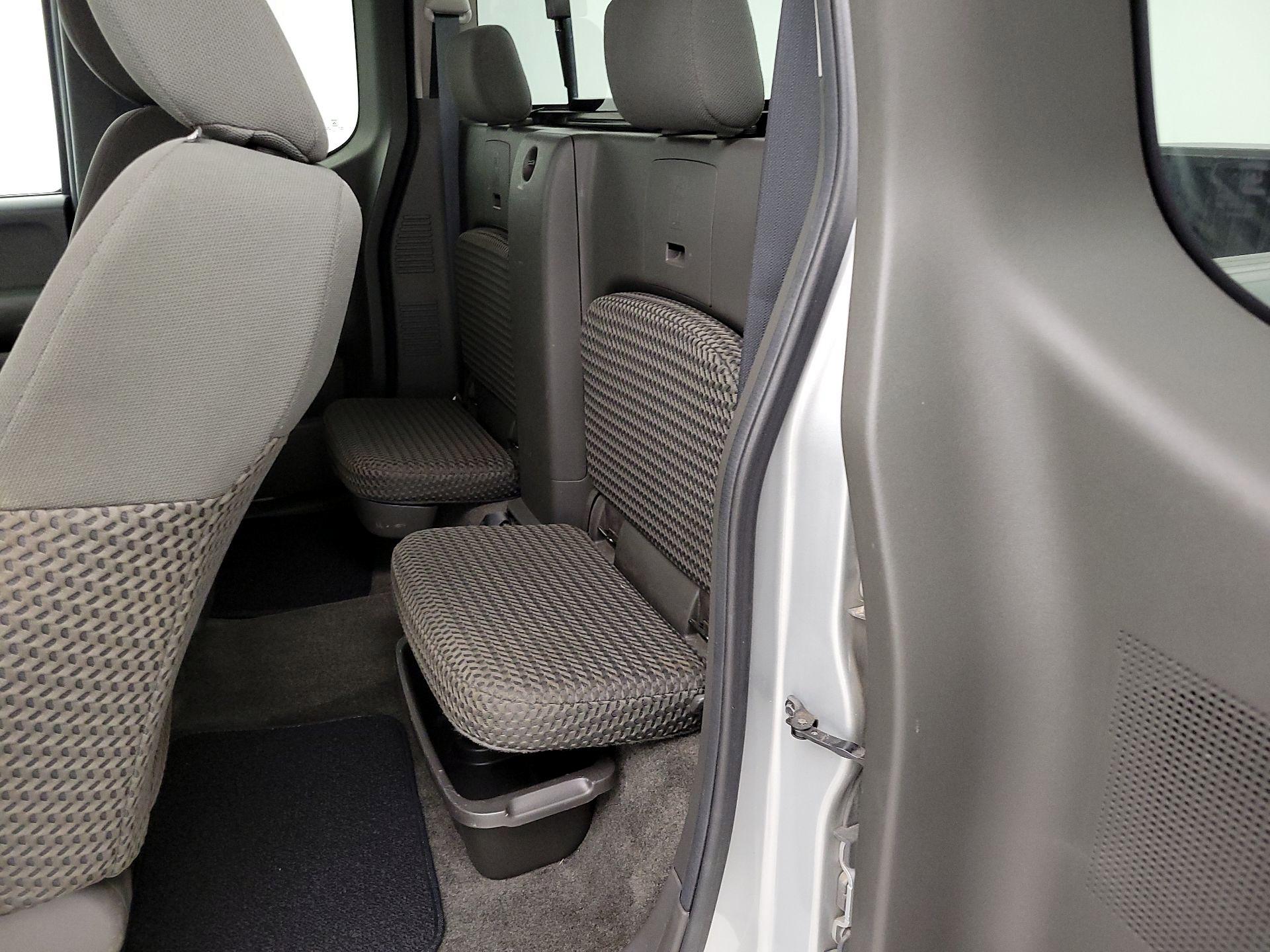 Thumbnail: 2016 Nissan Frontier - 19