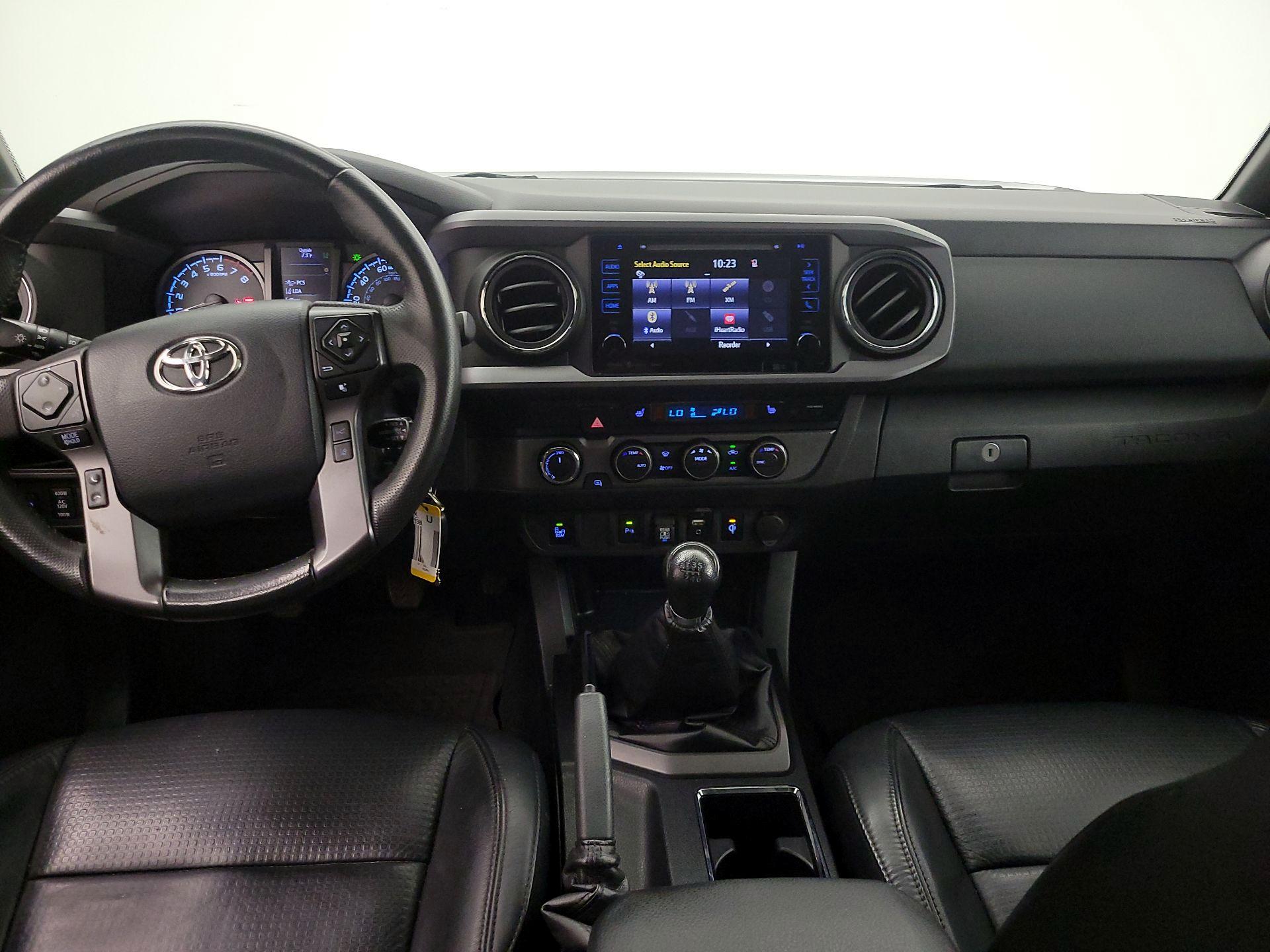 Thumbnail: 2019 Toyota Tacoma - 9