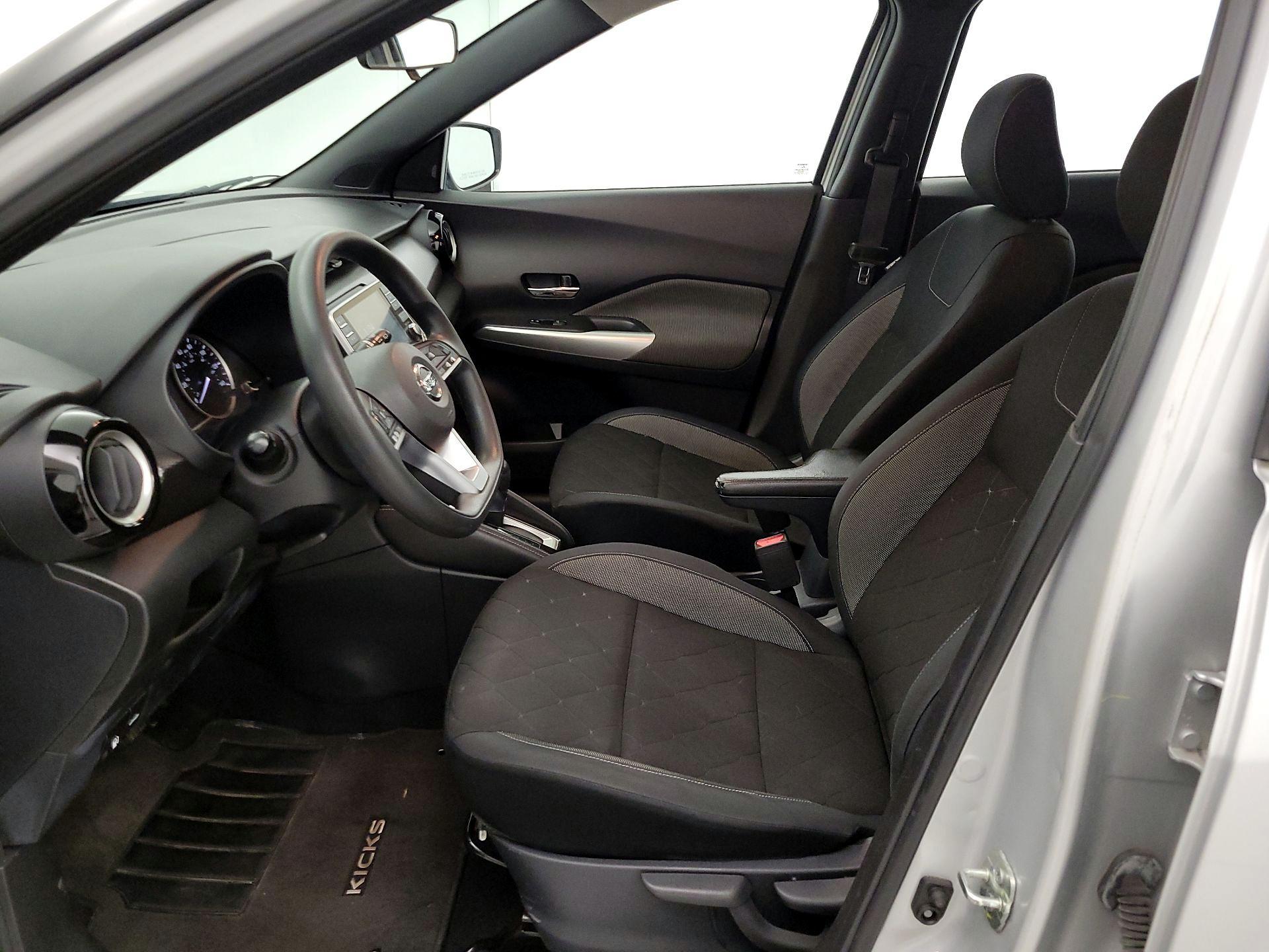 Thumbnail: 2020 Nissan Kicks - 11