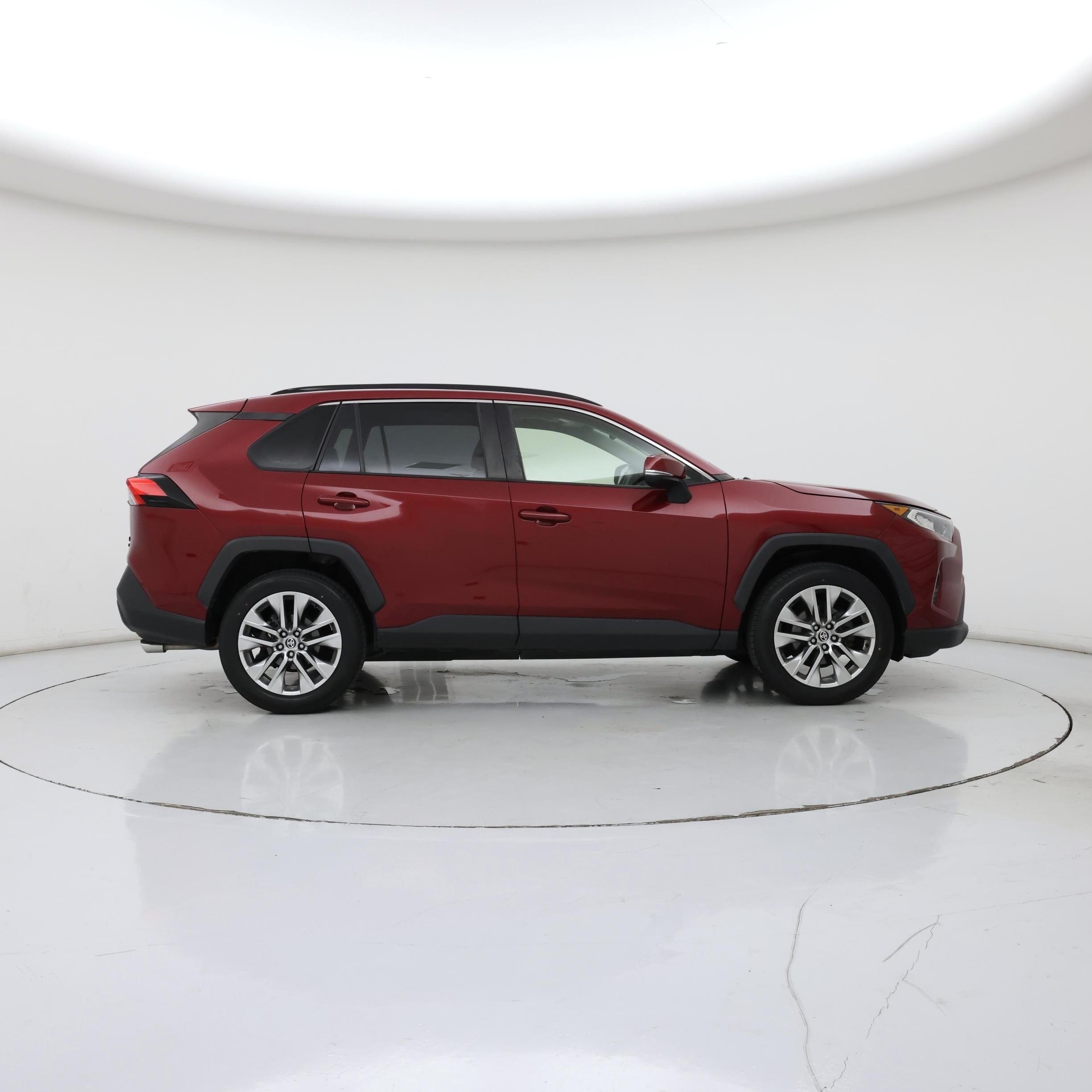 Thumbnail: 2021 Toyota RAV4 - 7
