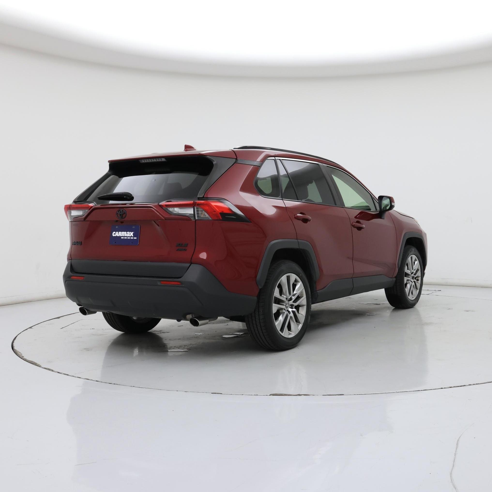 Thumbnail: 2021 Toyota RAV4 - 8
