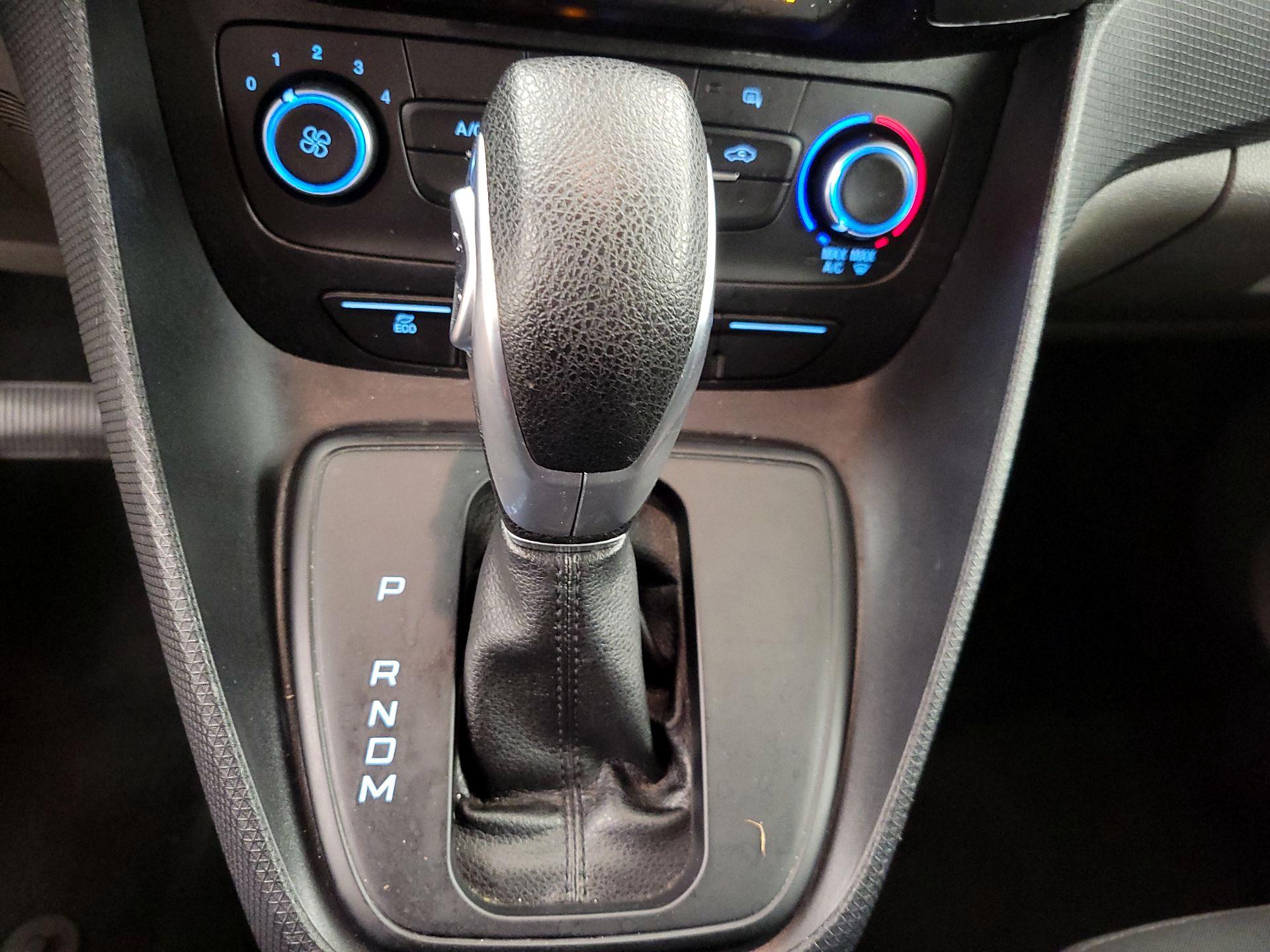 Thumbnail: 2020 Ford Transit Series - 17