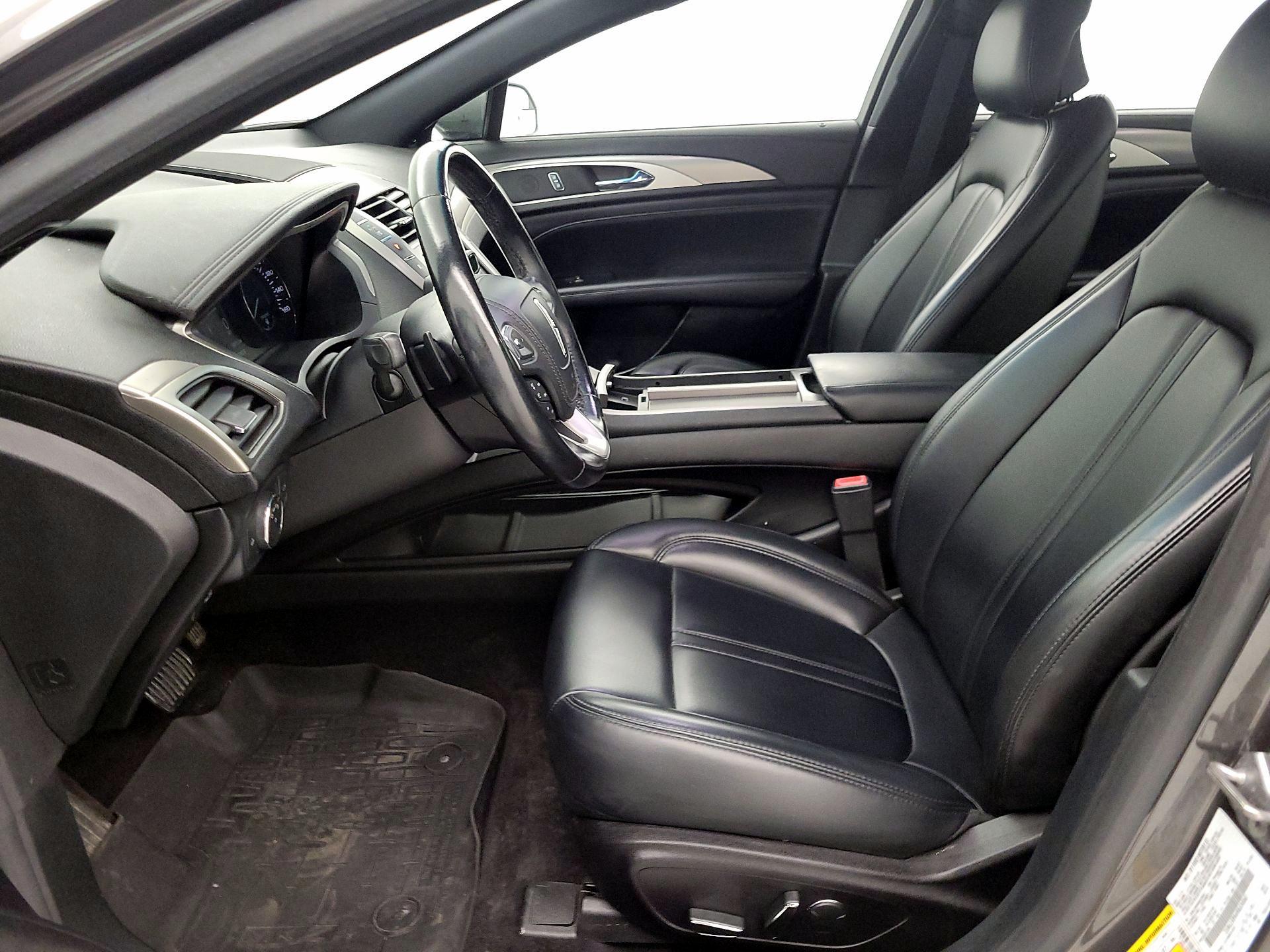 Thumbnail: 2017 Lincoln MKZ - 11