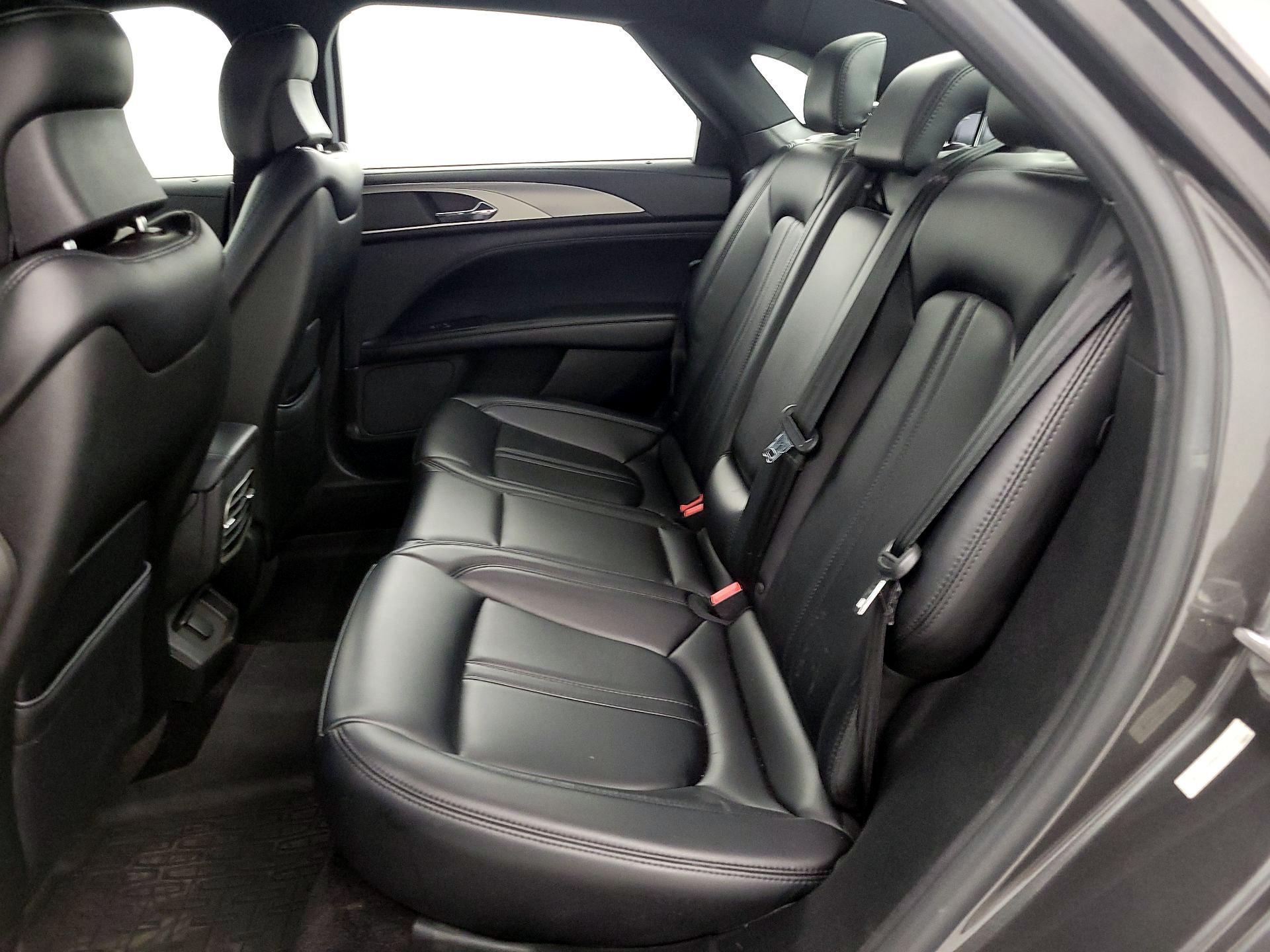 Thumbnail: 2017 Lincoln MKZ - 19