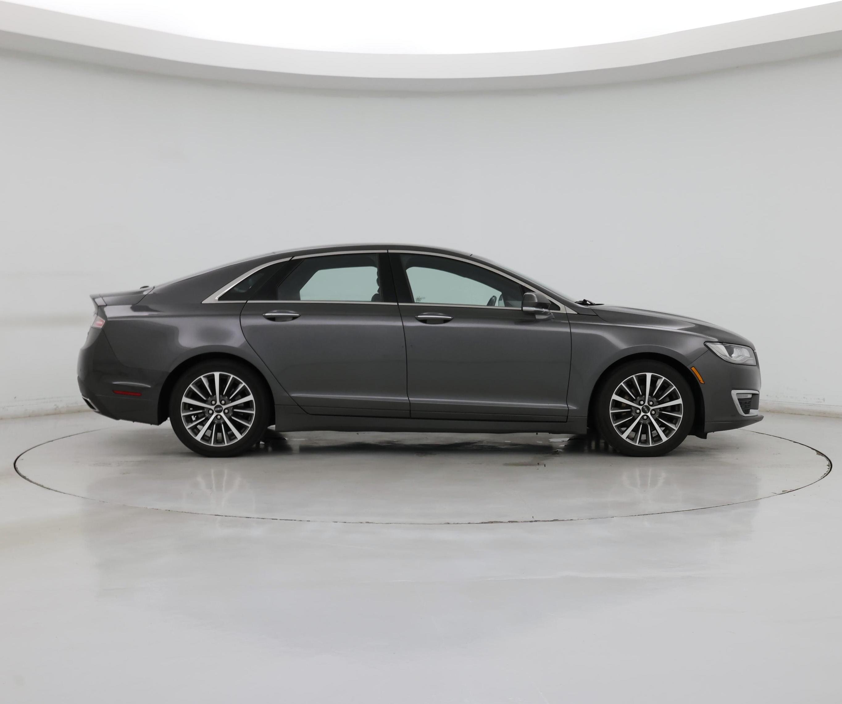 Thumbnail: 2017 Lincoln MKZ - 7