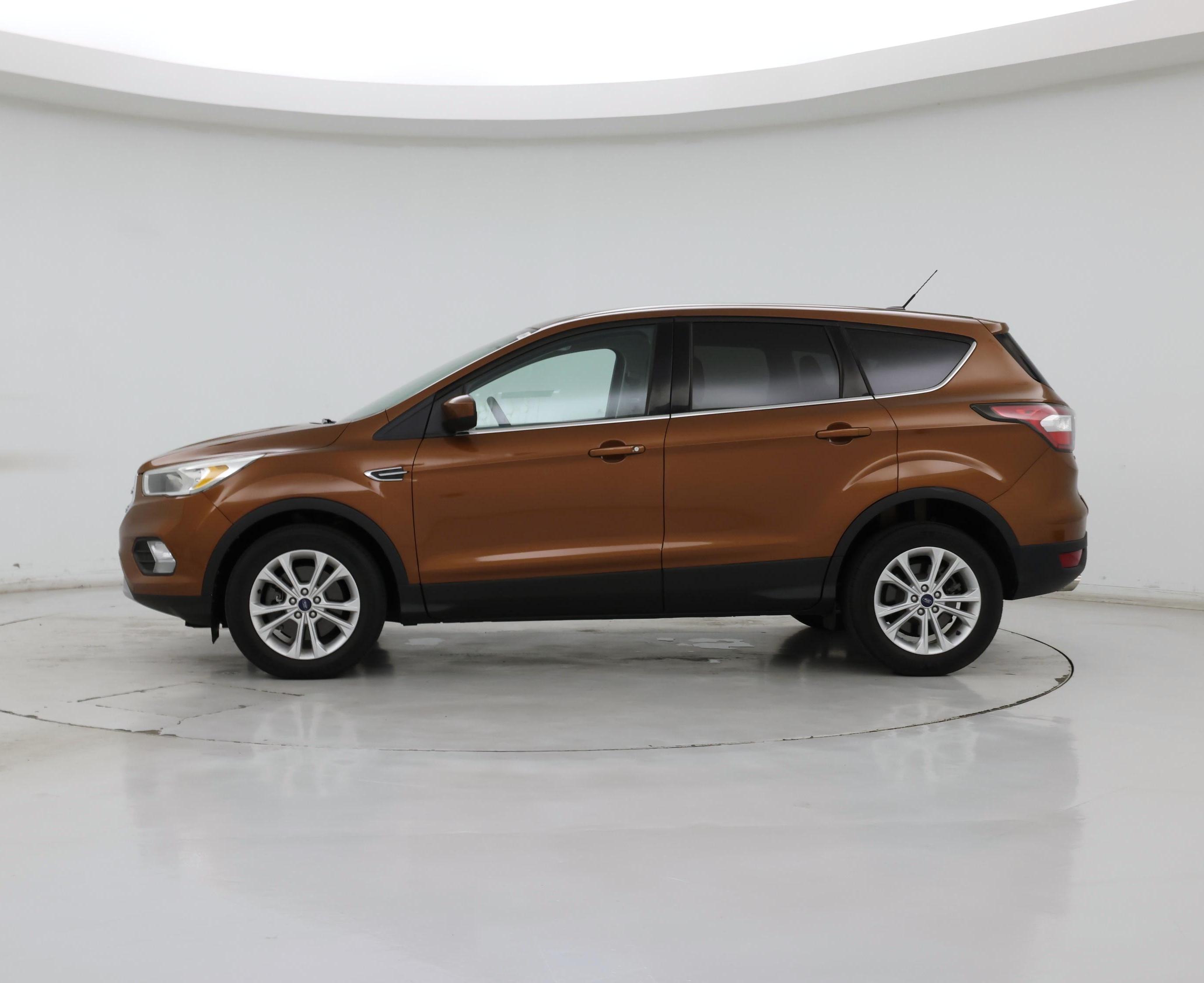 Thumbnail: 2017 Ford Escape - 3