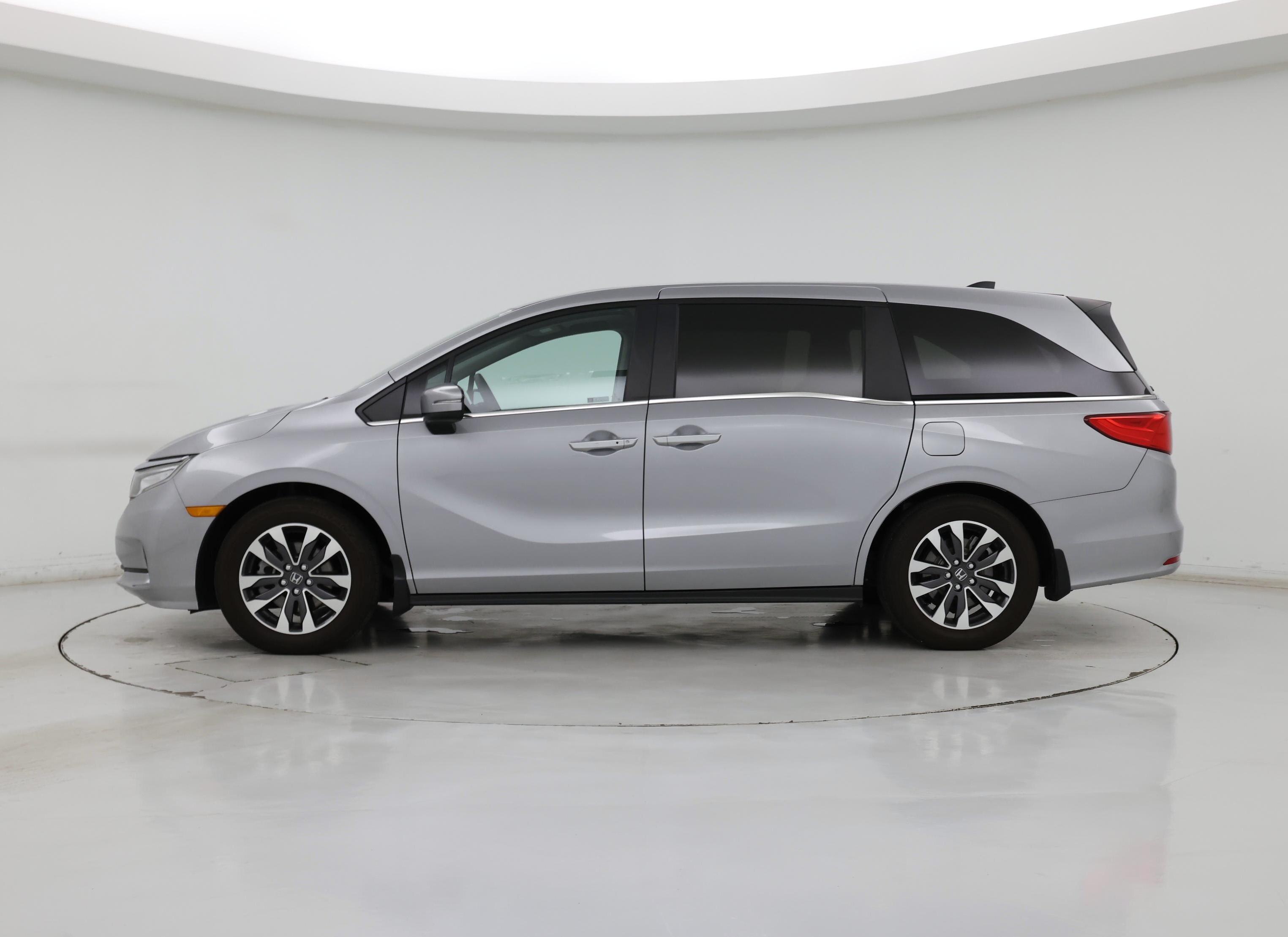 Thumbnail: 2024 Honda Odyssey - 3