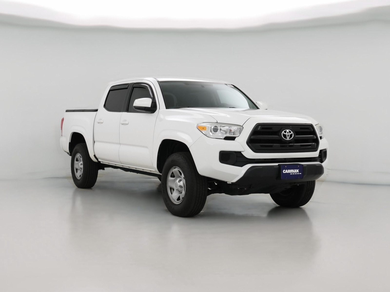 Image of 2017 Toyota Tacoma SR5