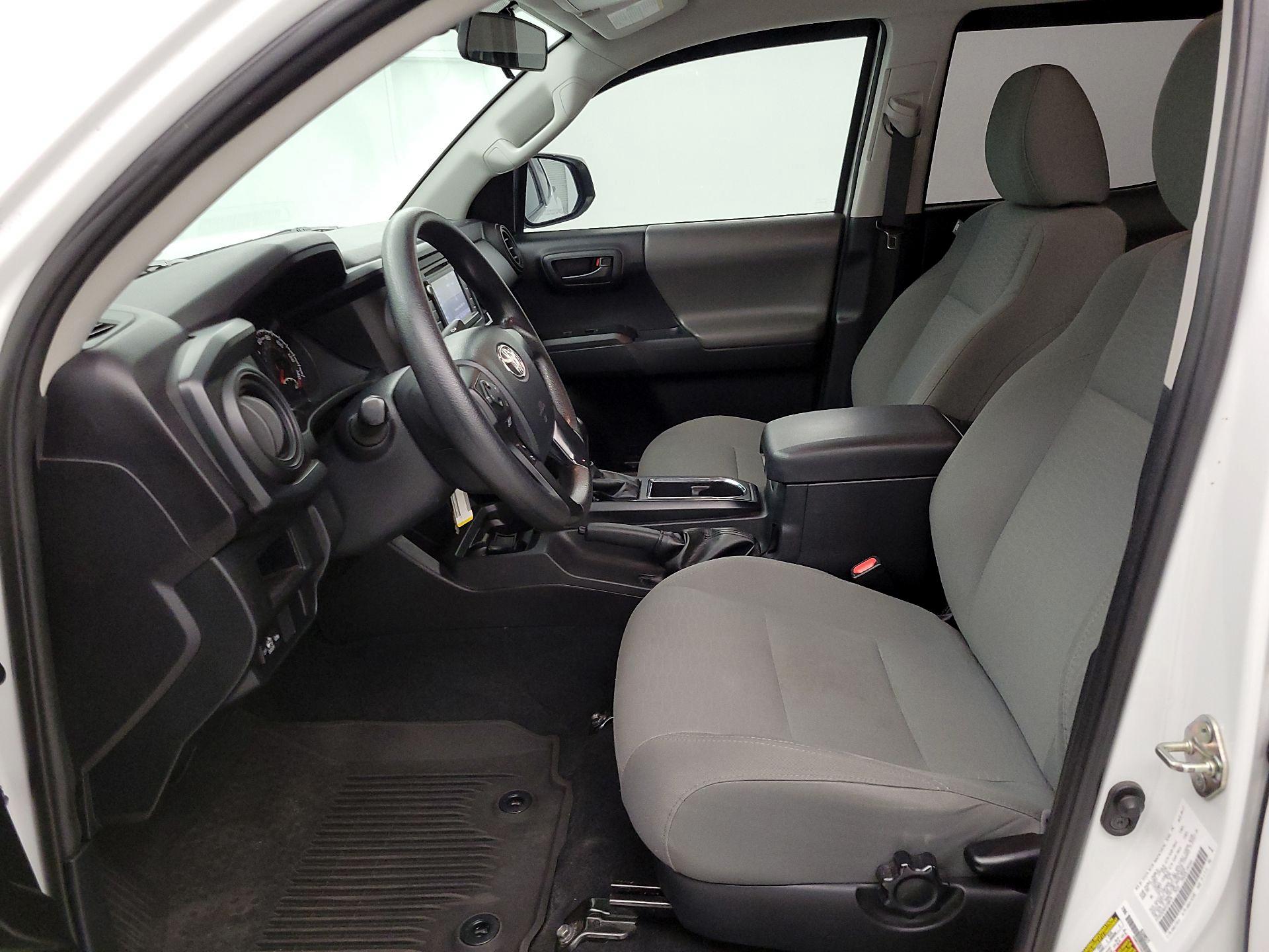 Thumbnail: 2017 Toyota Tacoma - 11