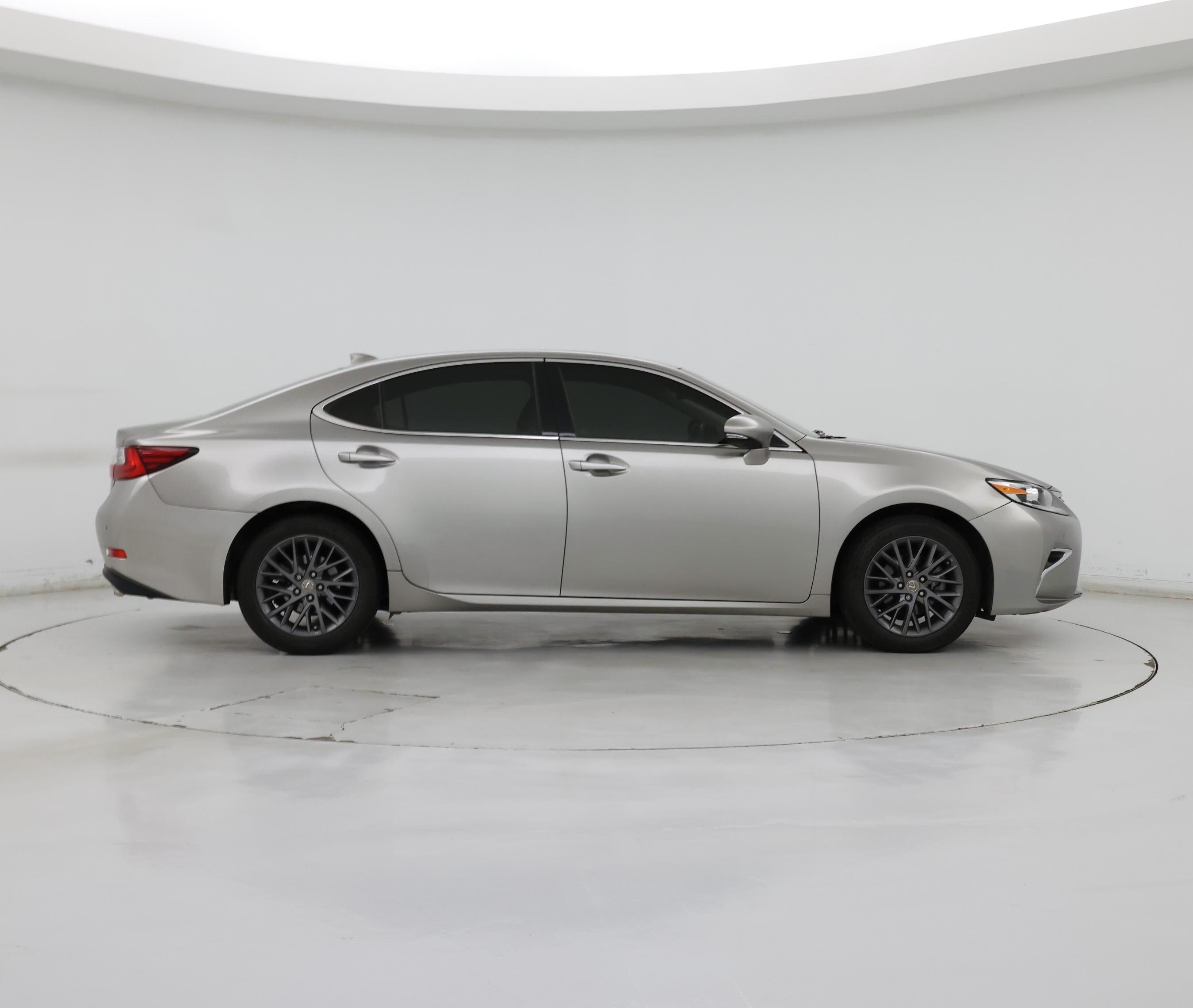 Thumbnail: 2018 Lexus ES - 7