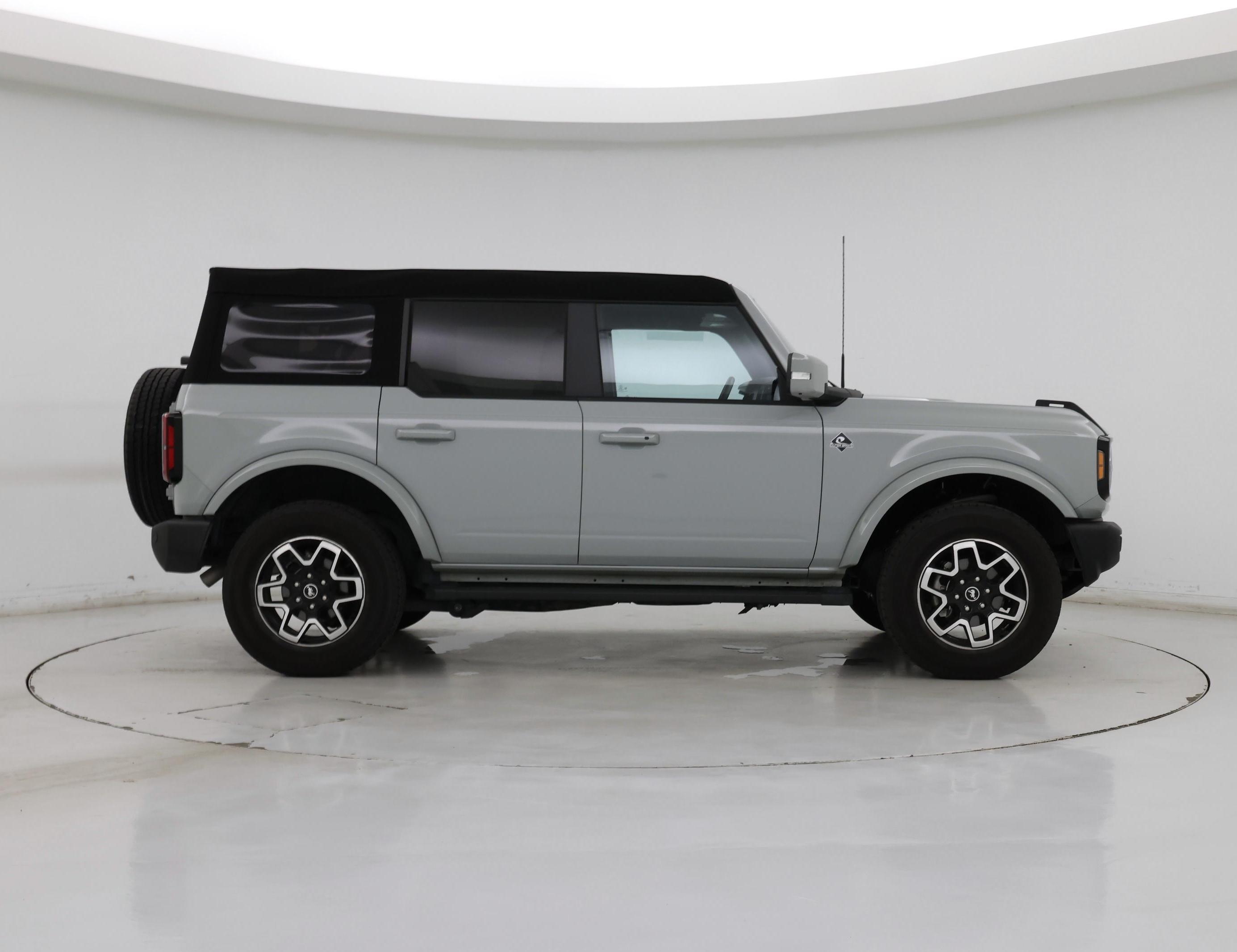 Thumbnail: 2023 Ford Bronco - 7