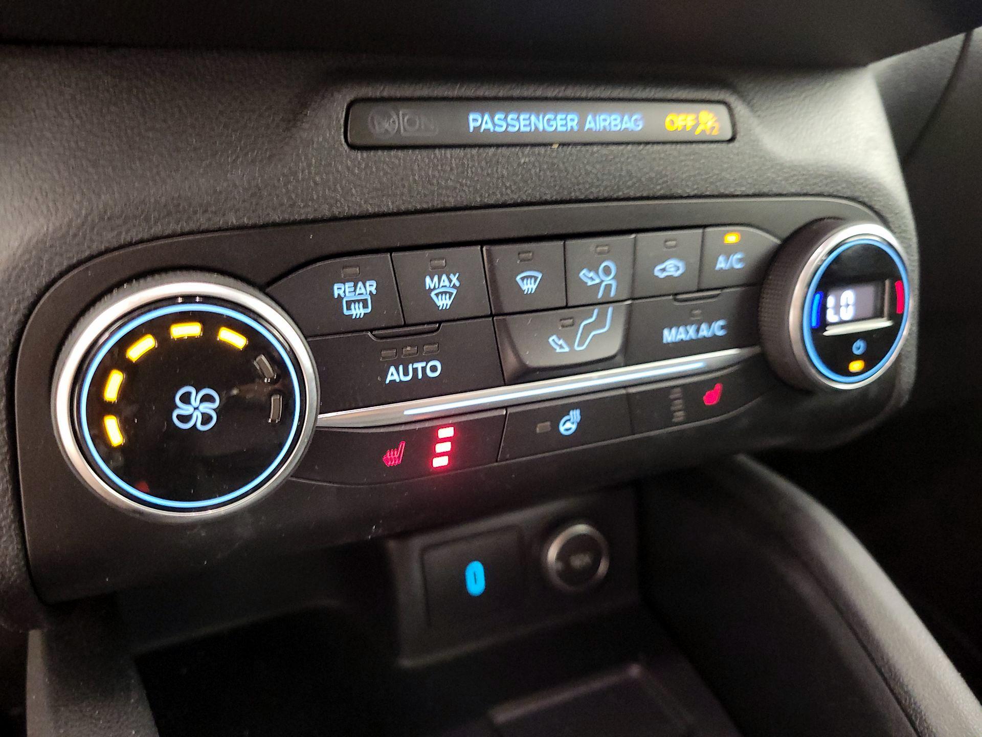 Thumbnail: 2020 Ford Escape - 16