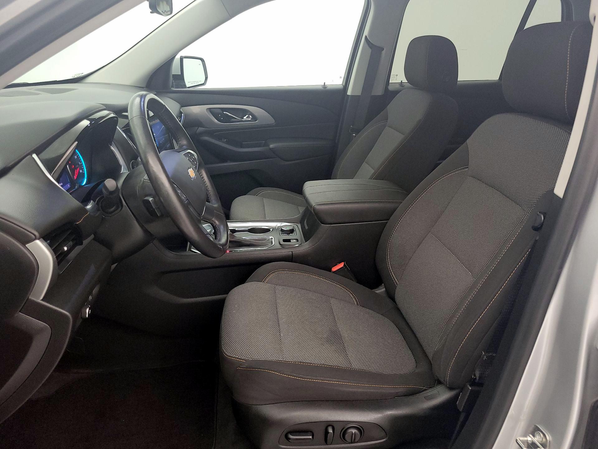 Thumbnail: 2020 Chevrolet Traverse - 11