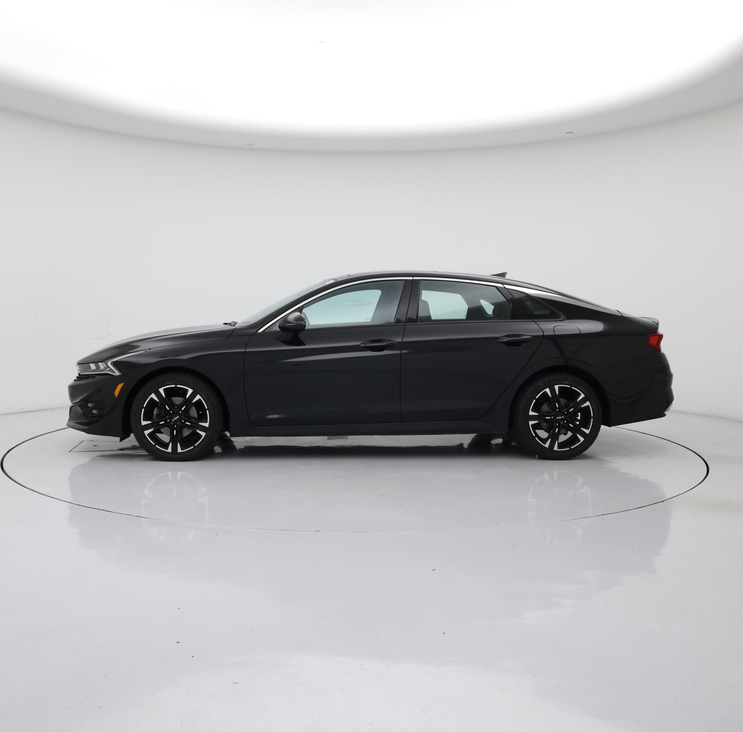 Thumbnail: 2022 Kia K5 - 3
