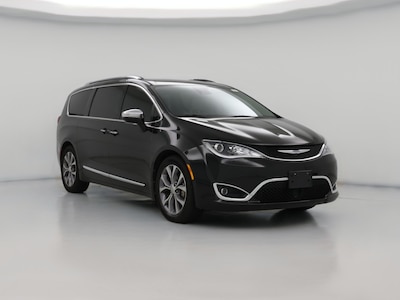 Black 2019 Chrysler Pacifica Limited