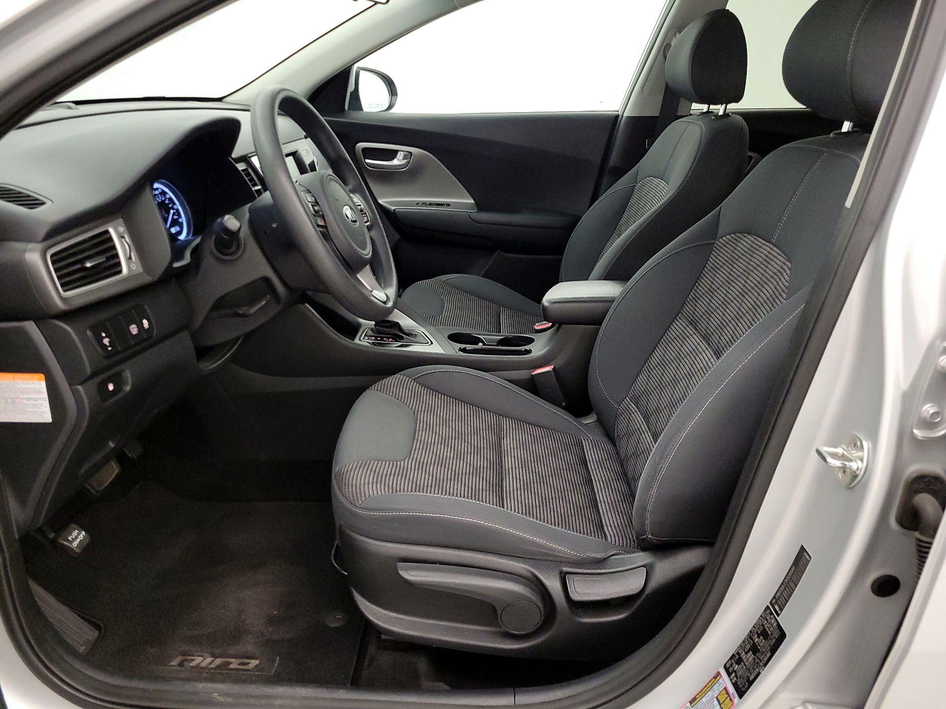 Thumbnail: 2019 Kia Niro - 11