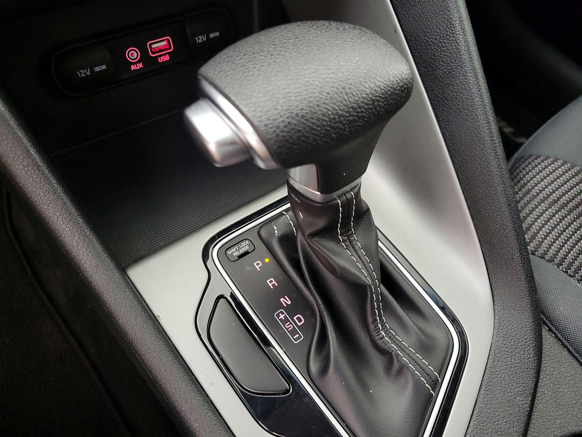 Thumbnail: 2019 Kia Niro - 17