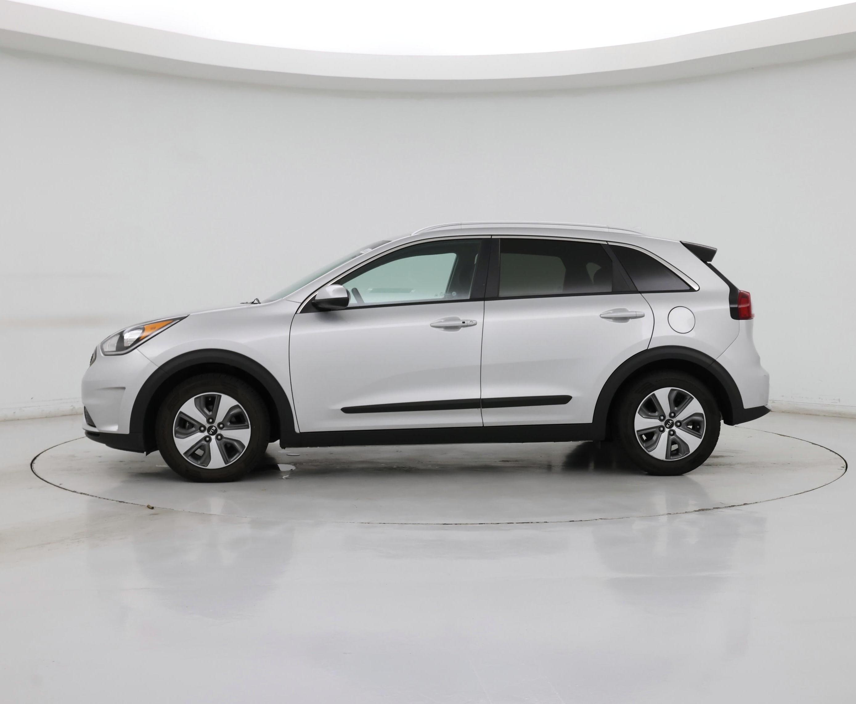 Thumbnail: 2019 Kia Niro - 3