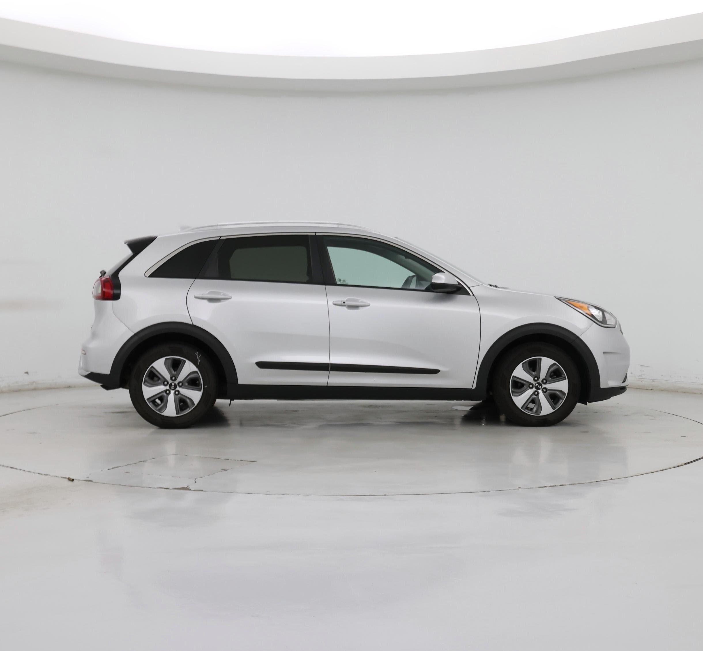 Thumbnail: 2019 Kia Niro - 7