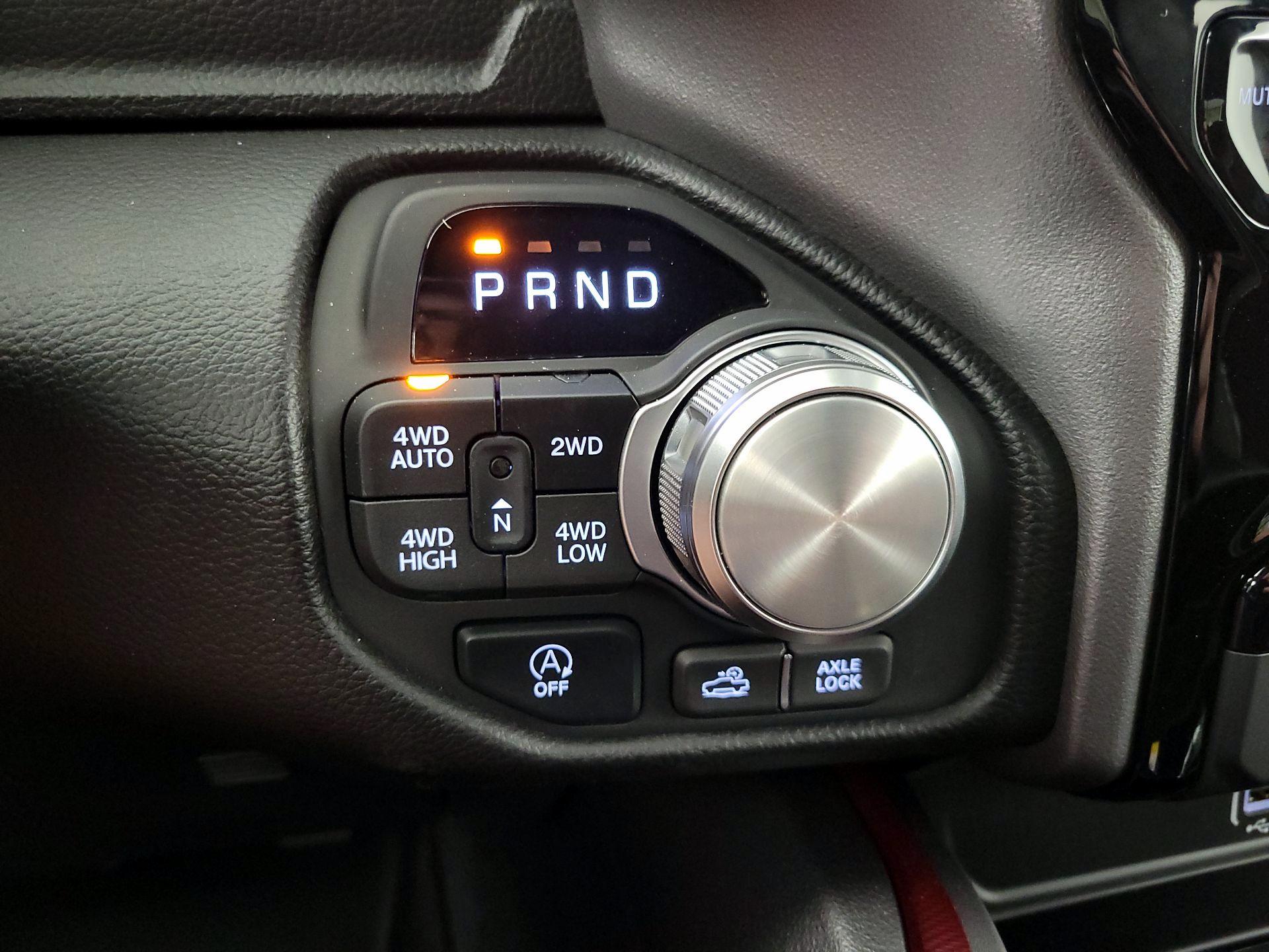 Thumbnail: 2025 RAM 1500 - 17