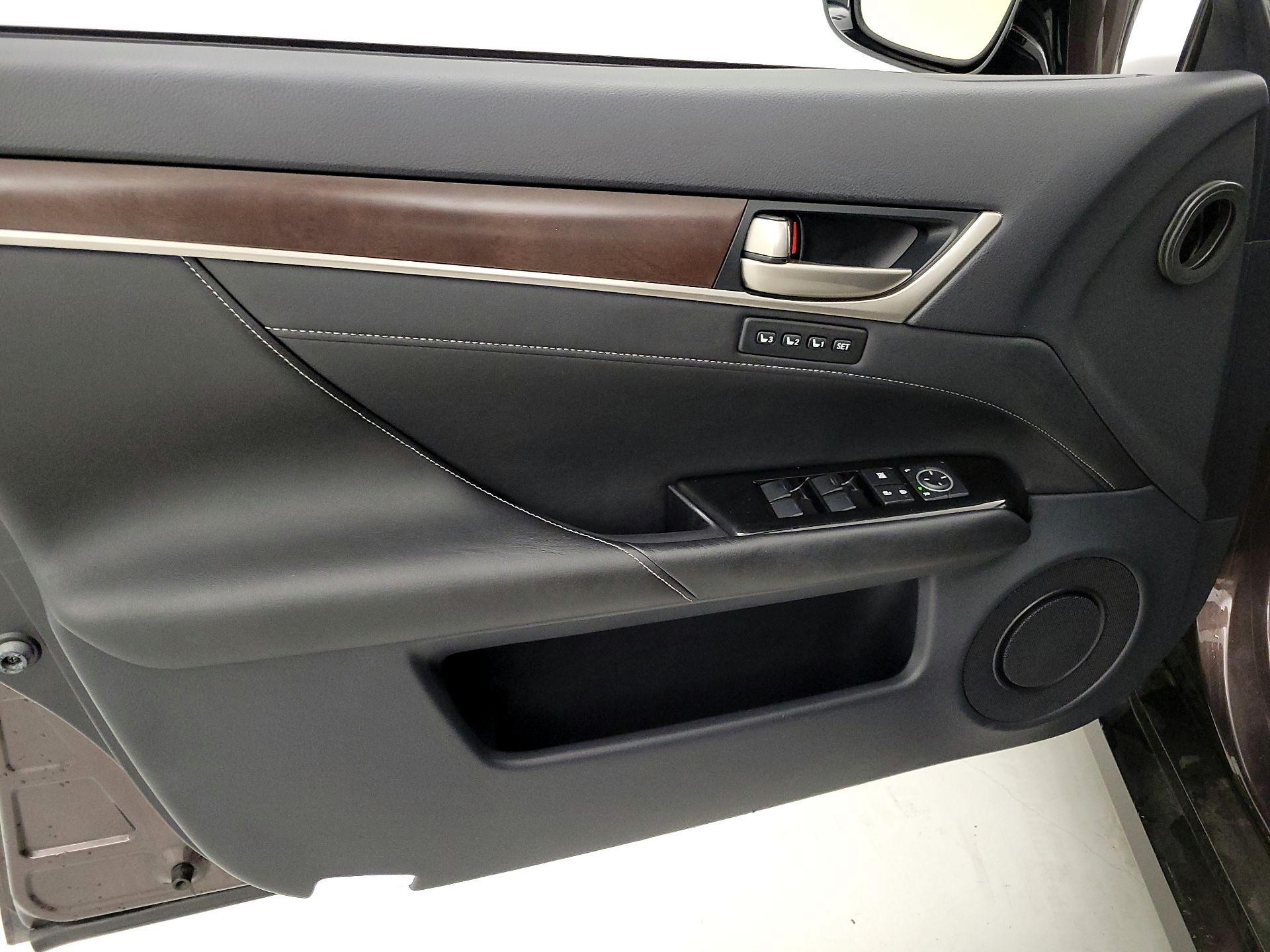 Thumbnail: 2013 Lexus GS - 12