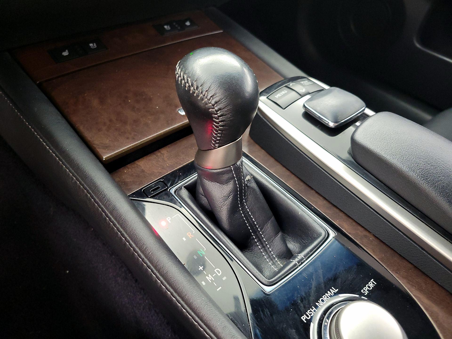 Thumbnail: 2013 Lexus GS - 18