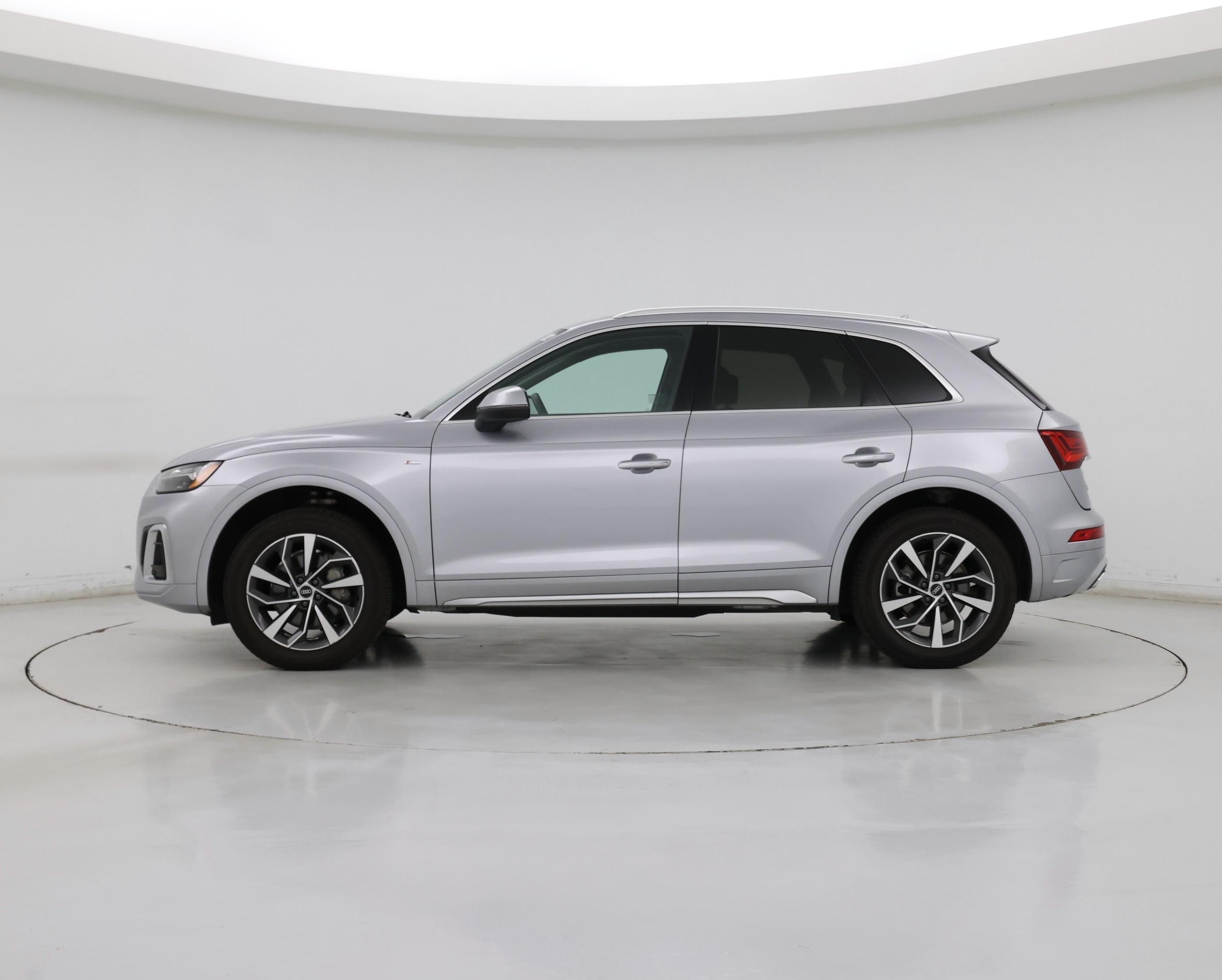 Thumbnail: 2022 Audi Q5 - 3