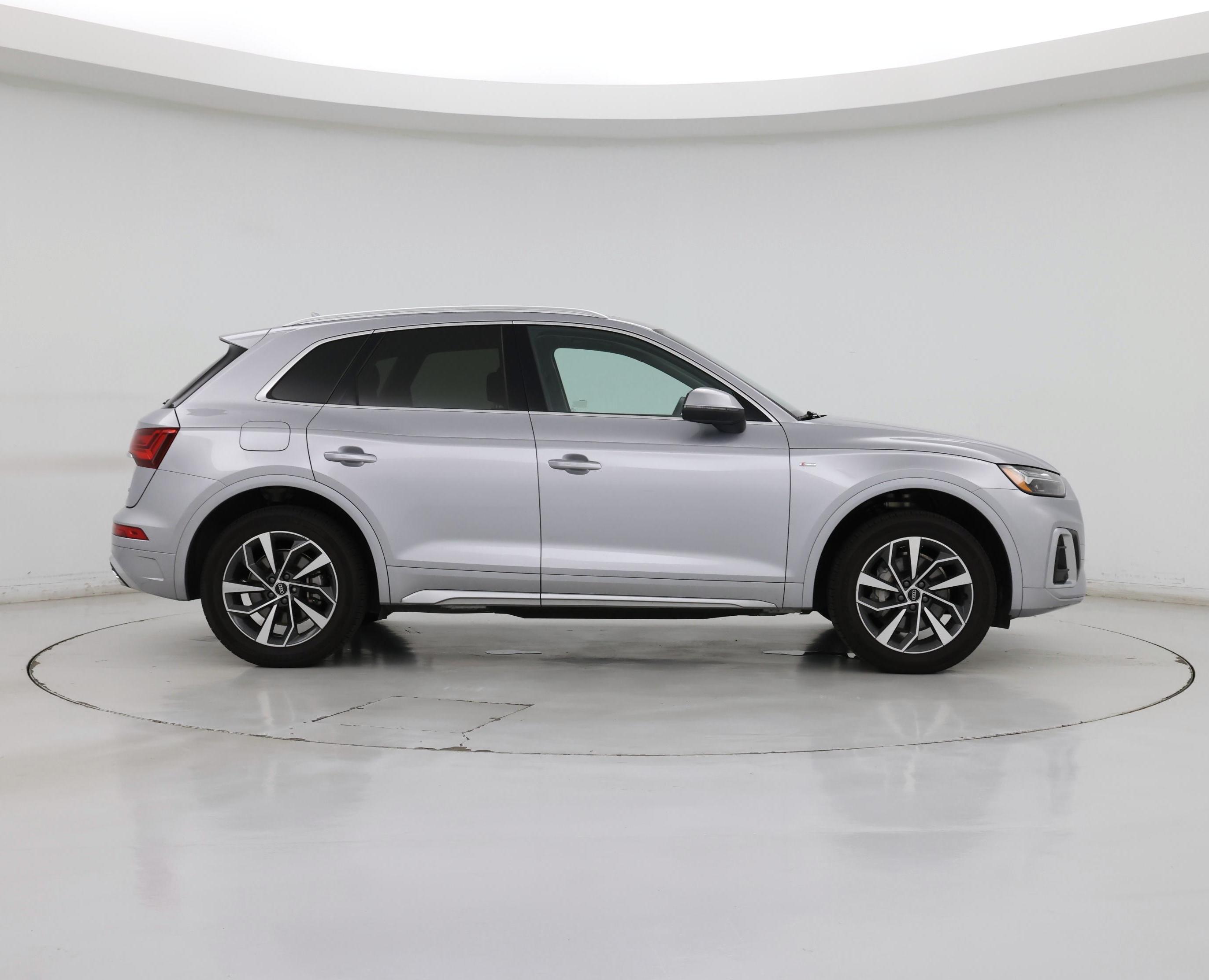 Thumbnail: 2022 Audi Q5 - 7