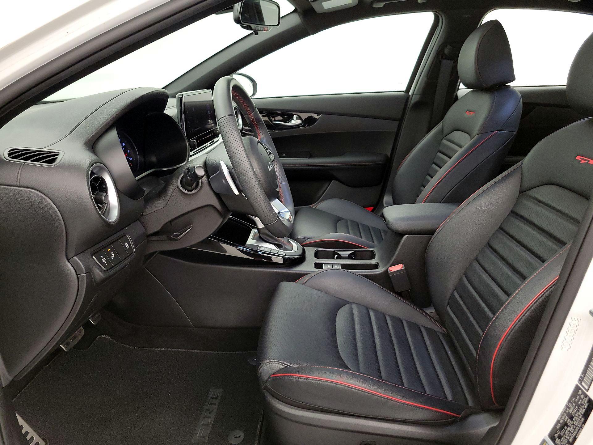 Thumbnail: 2023 Kia Forte - 11